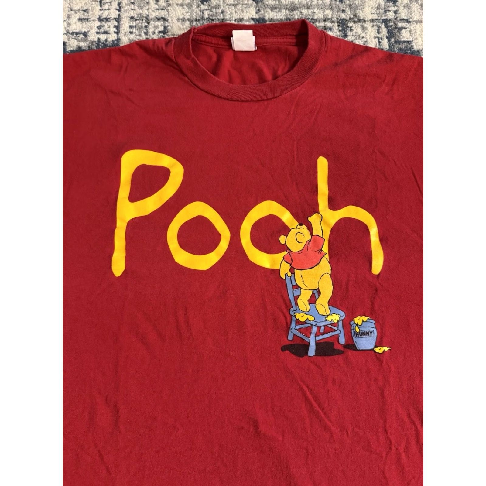 Disney VINTAGE Disney POOH Jar Of Honey T Shirt XL Red Made In USA 90s Cartoon Mens Size US XL / EU 56 / 4 - 2 Thumbnail
