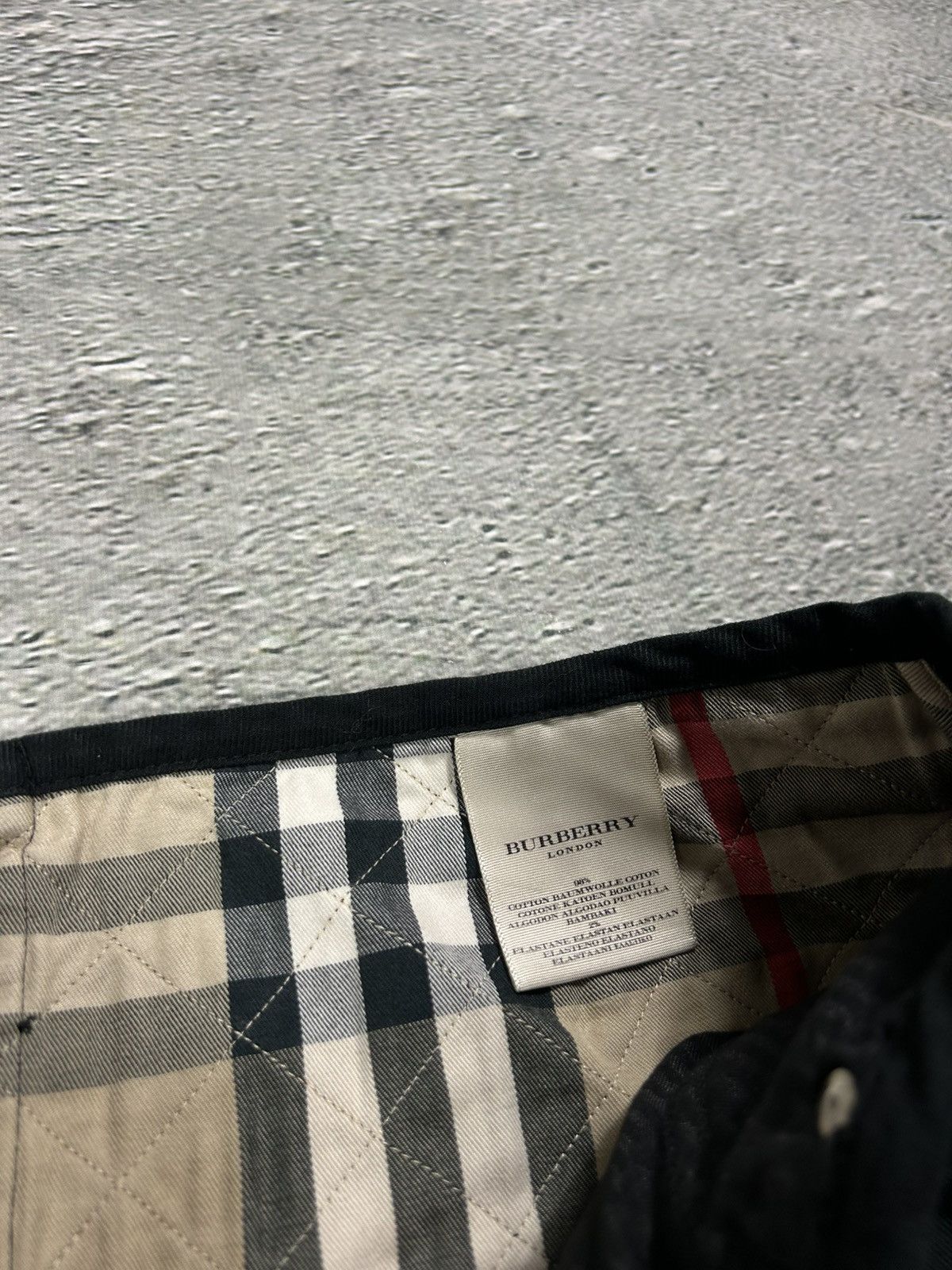 Burberry Burberry black mini skirt nova check Size 32" / US 10 / IT 46 - 3 Thumbnail