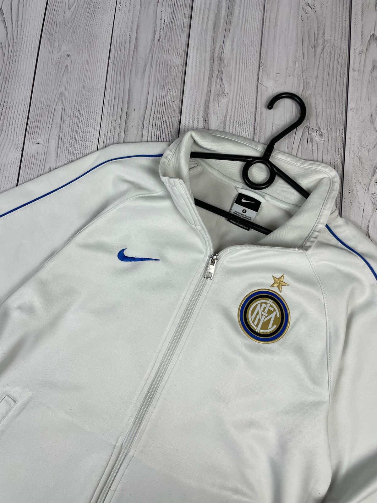 Nike Vintage nike Inter Milan soccer jacket white size S Size US S / EU 44-46 / 1 - 3 Thumbnail