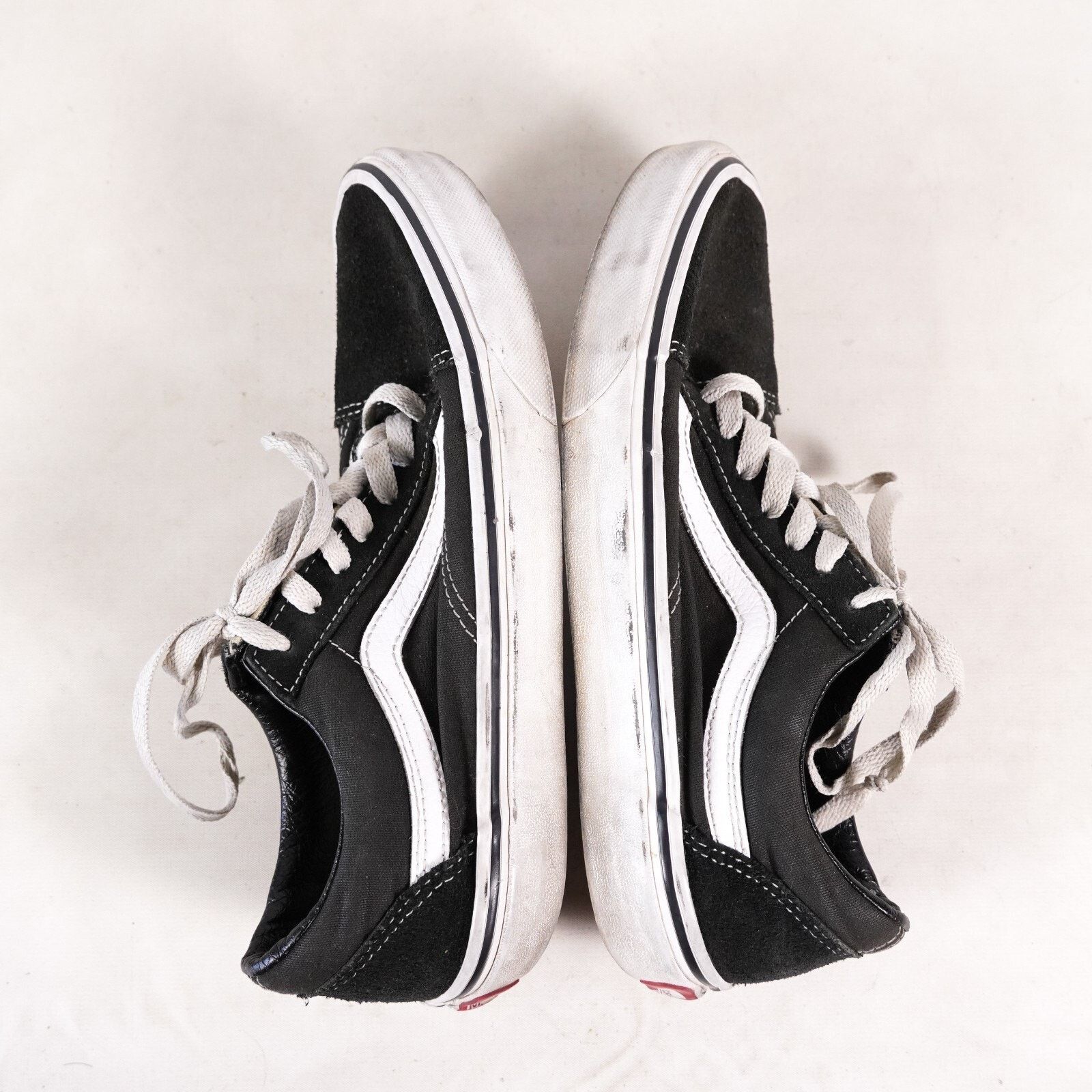Vans Vans Off The Wall Athletic Skate Shoe Casual Sneaker Men 5.5 Size US 5.5 / EU 38 - 6 Thumbnail
