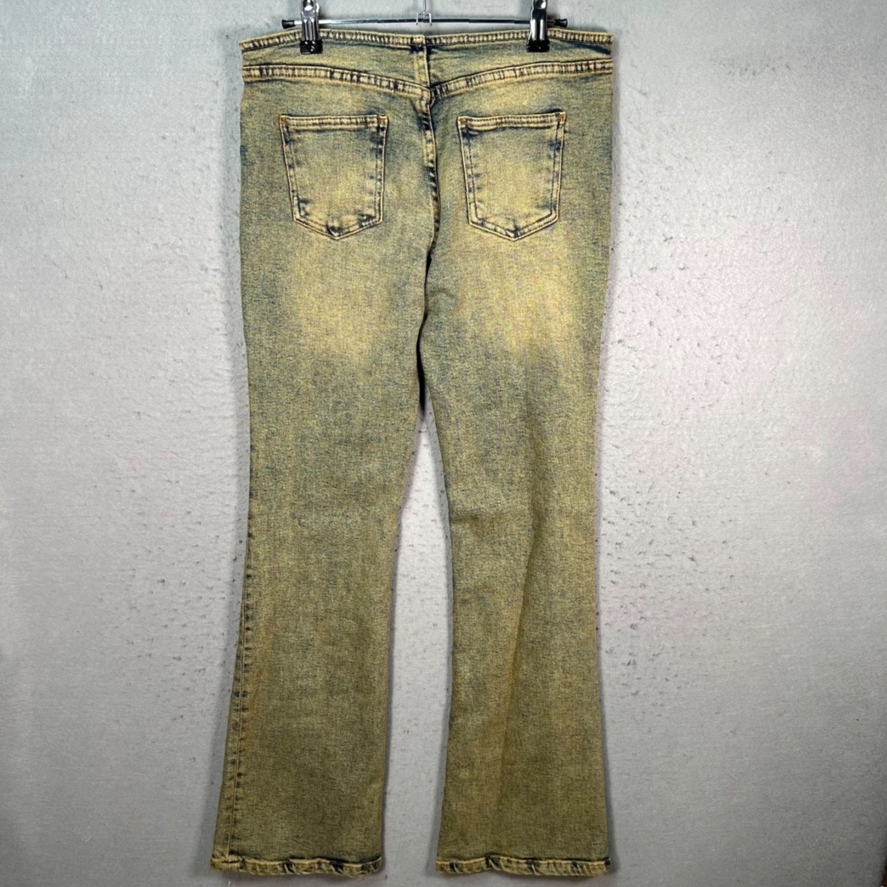 Vintage Motel Jeans Flared Denim Mid-Wash Stretch 30 x 32 Women Adult Regular 5-Pocket Blue Vintage No Size 30" / US 8 / IT 44 - 2 Thumbnail