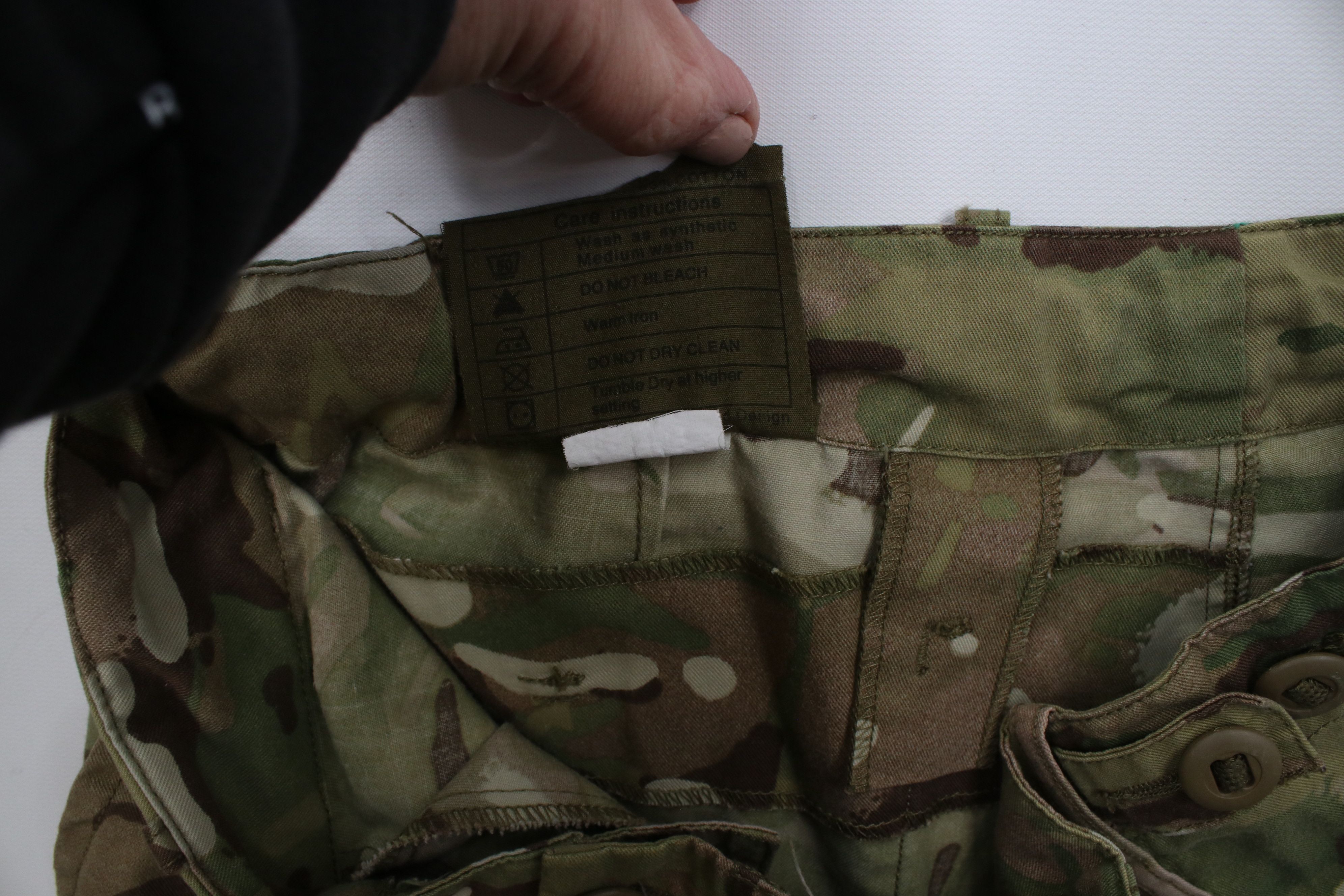 Vintage Vintage 90s Streetwear Camouflage Above Knee Cargo Shorts Size US 30 / EU 46 - 7 Thumbnail