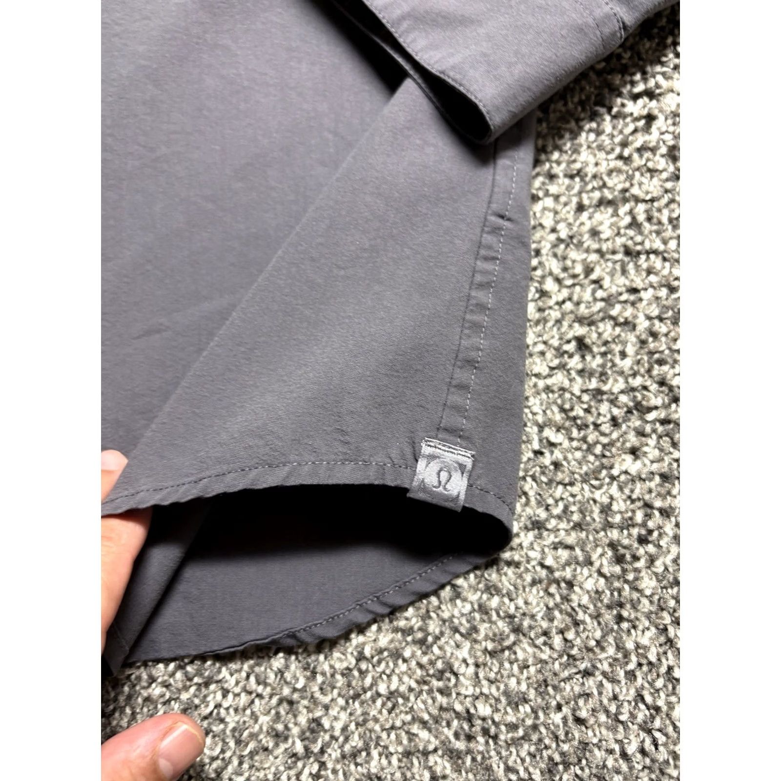Lululemon Lululemon Shirt Mens Large Gray Commission Collared Button Up Long Sleeve Size US L / EU 52-54 / 3 - 5 Thumbnail