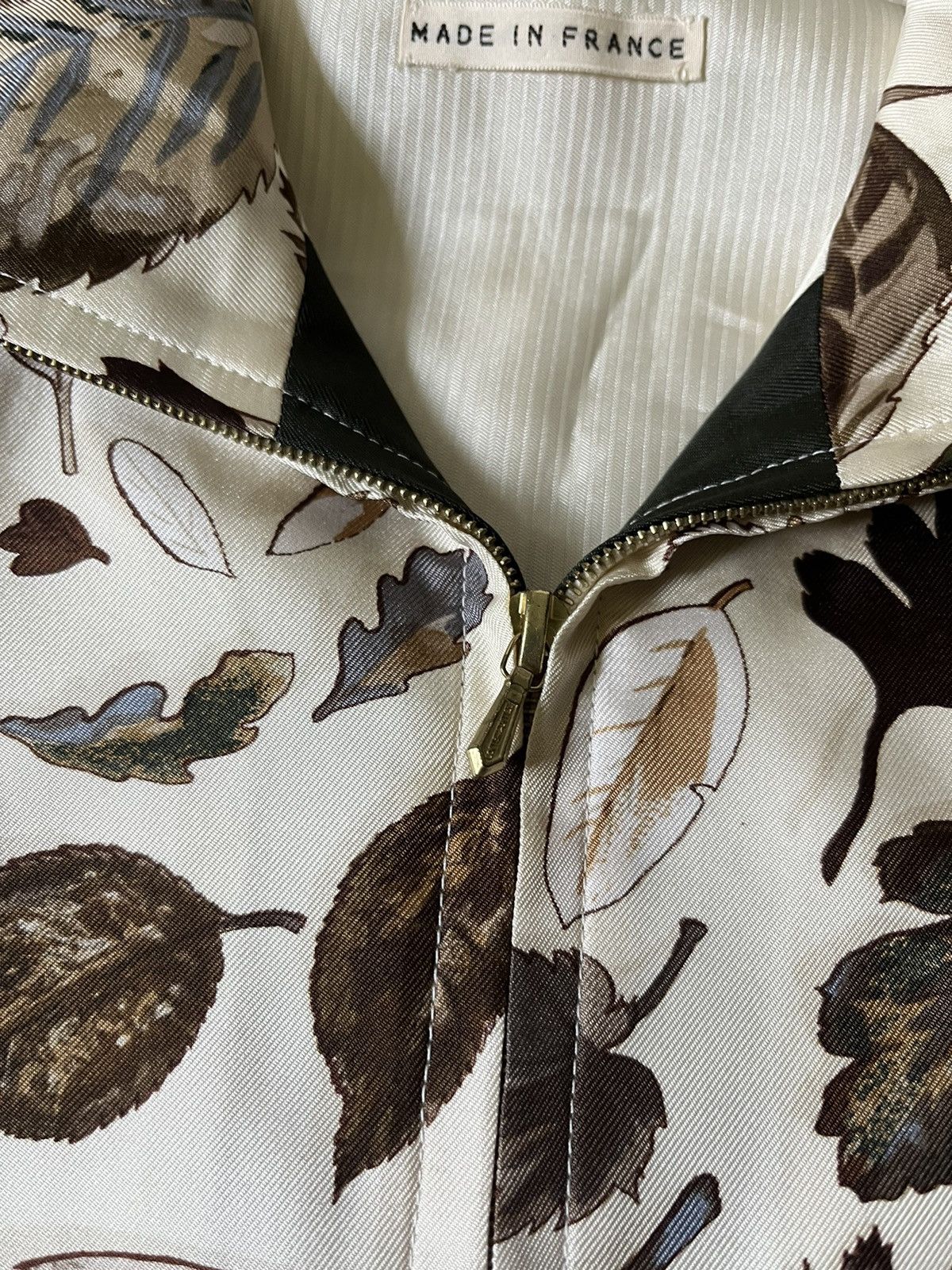 Hermes Vintage Hermes leaves silk vest zip up rare Size S / US 4 / IT 40 - 7 Thumbnail