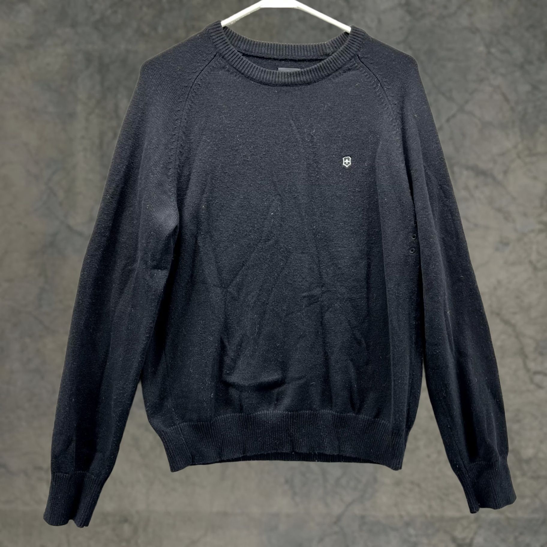 Victorinox Victorinox Sweater Men M Black Wool Pullover Crew Neck Logo Vintage No Size US M / EU 48-50 / 2 - 1 Thumbnail