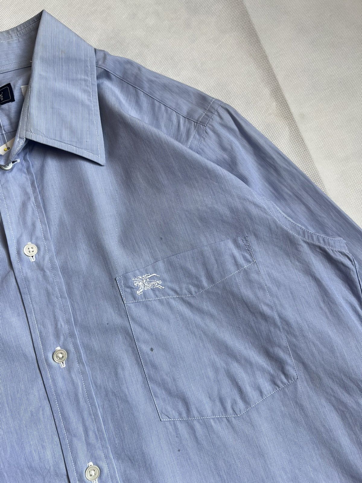 Burberry Burberrys Plain Button Up Dress Shirt Size US M / EU 48-50 / 2 - 5 Thumbnail