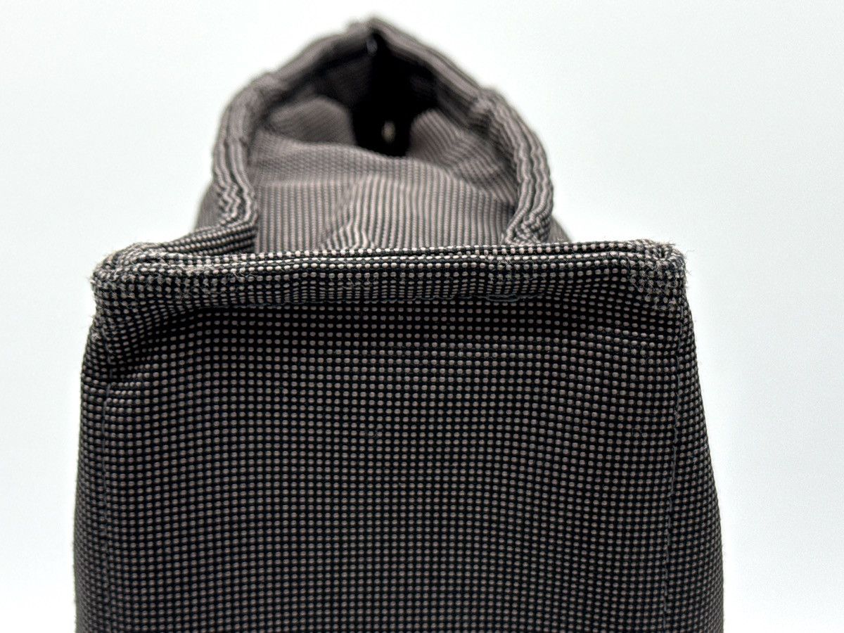 Hermes Hermès Her Line MM Hand Bag – Gray Canvas (SKU: 150448) Size ONE SIZE - 9 Thumbnail