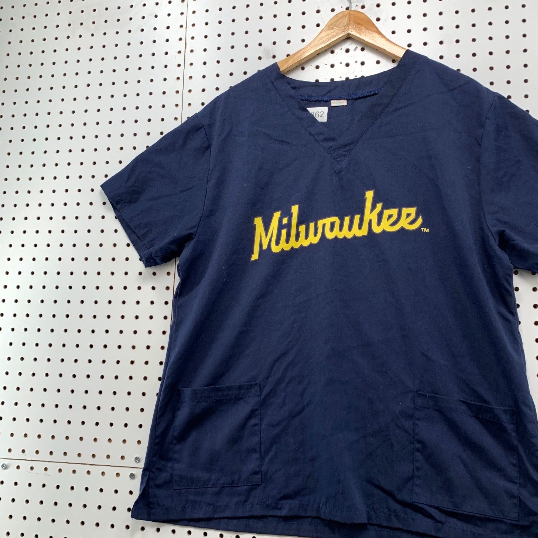 MLB VINTAGE Milwaukee Brewers Medical Scrubs Mens Large Navy Blue MLB Size US L / EU 52-54 / 3 - 4 Thumbnail