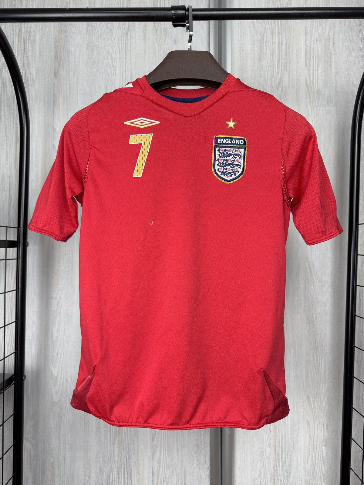 Umbro Umbro England 2006 2008 #7 Beckham away soccer jersey shirt Size US XXS / EU 40 - 2 Thumbnail