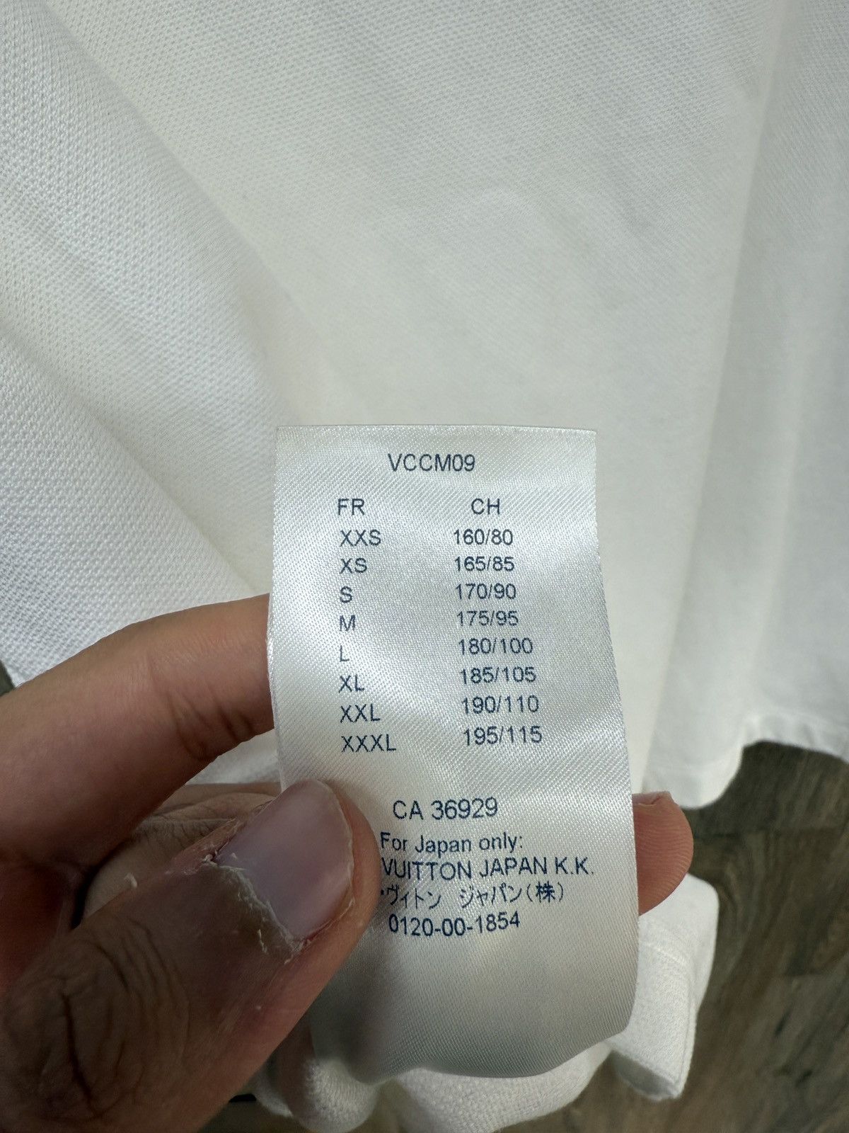 Louis Vuitton Louis Vuitton White Monogram Short Button Up Size US S / EU 44-46 / 1 - 11 Thumbnail