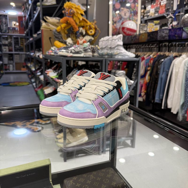 Louis Vuitton Louis Vuitton Trainer Low-Top Sneakers for Women 0079 Size US 6 / IT 36 - 1 Thumbnail