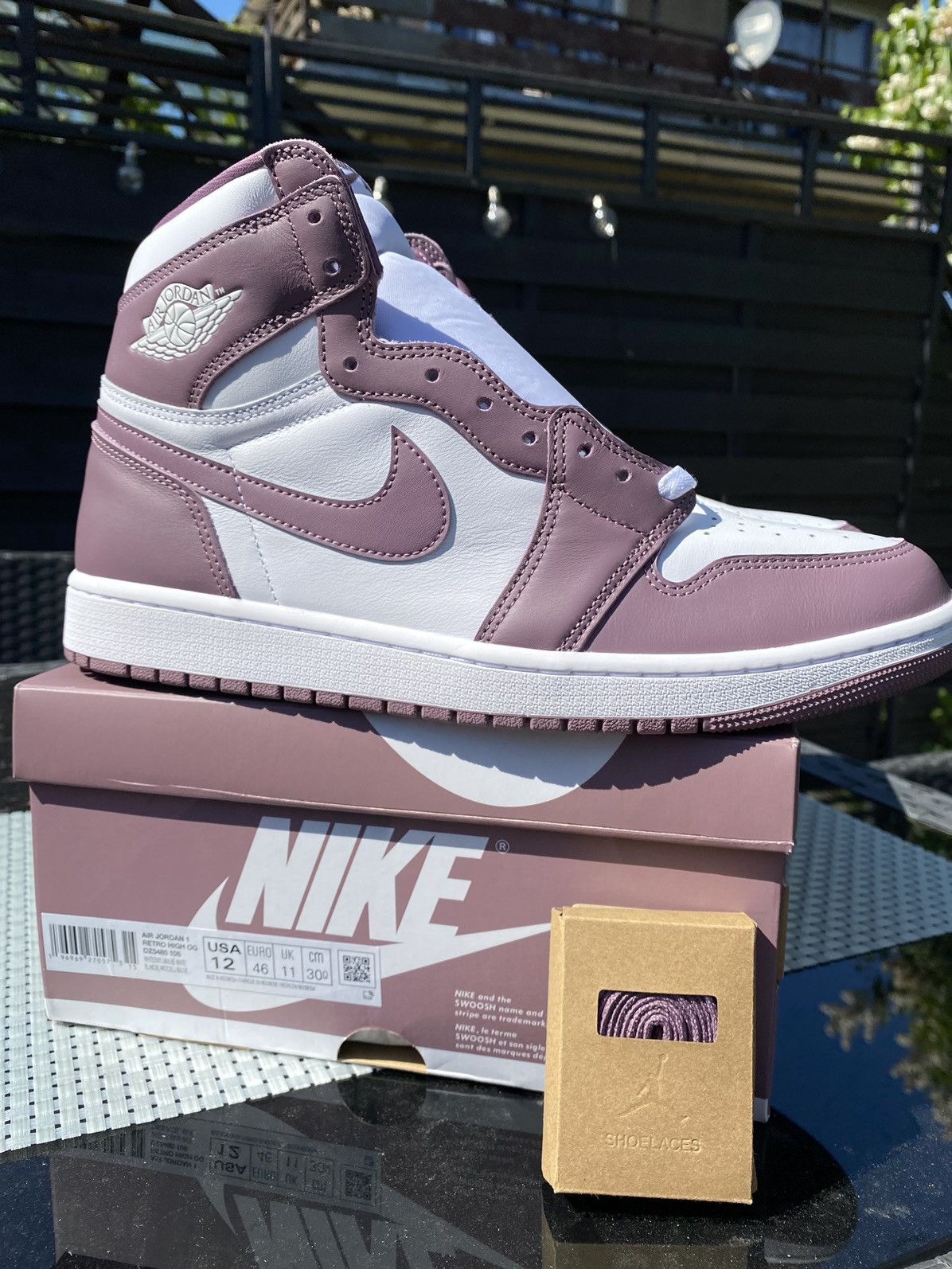 image of Jordan Nike Air Jordan 1 Retro High OG Muave Ds 12 Us Shoes in Mauve, Men's