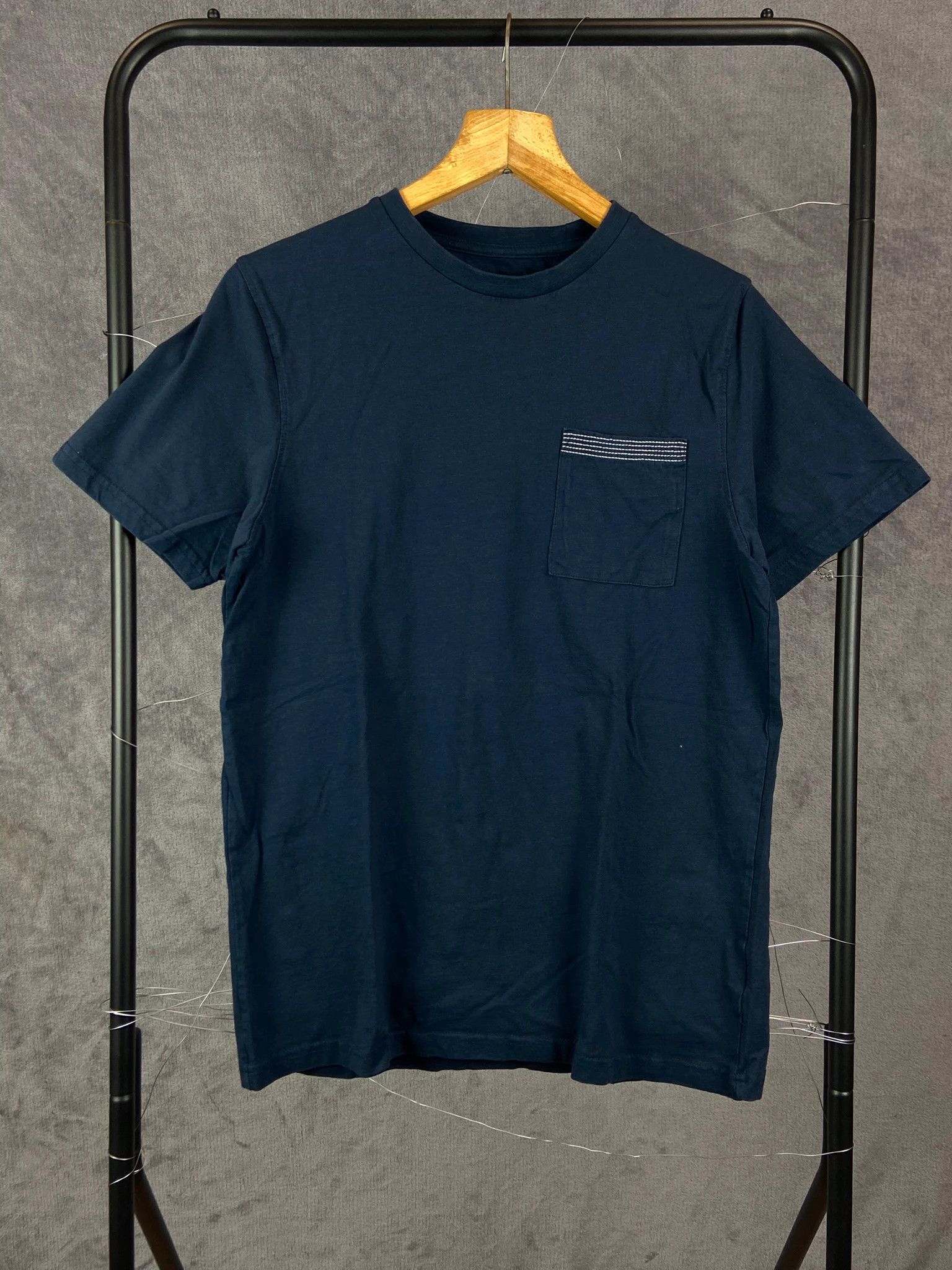 Folk Folk Navy Tee / Clean British Minimal Essential (L) Size US L / EU 52-54 / 3 - 1 Thumbnail