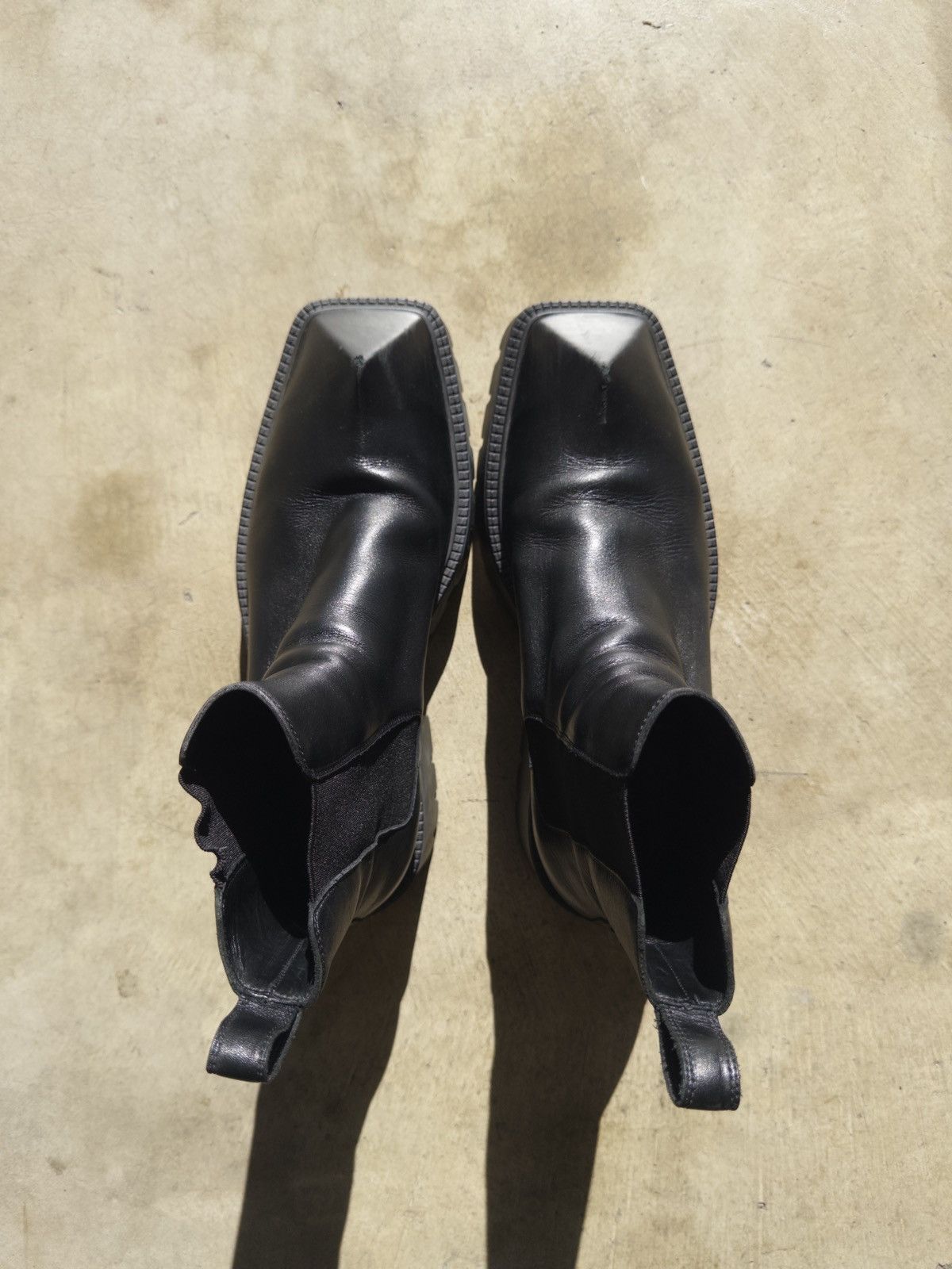 Balenciaga Balenciaga Rhino Chelsea Boots Carrera Lux Calfskin Size US 9 / EU 42 - 2 Thumbnail