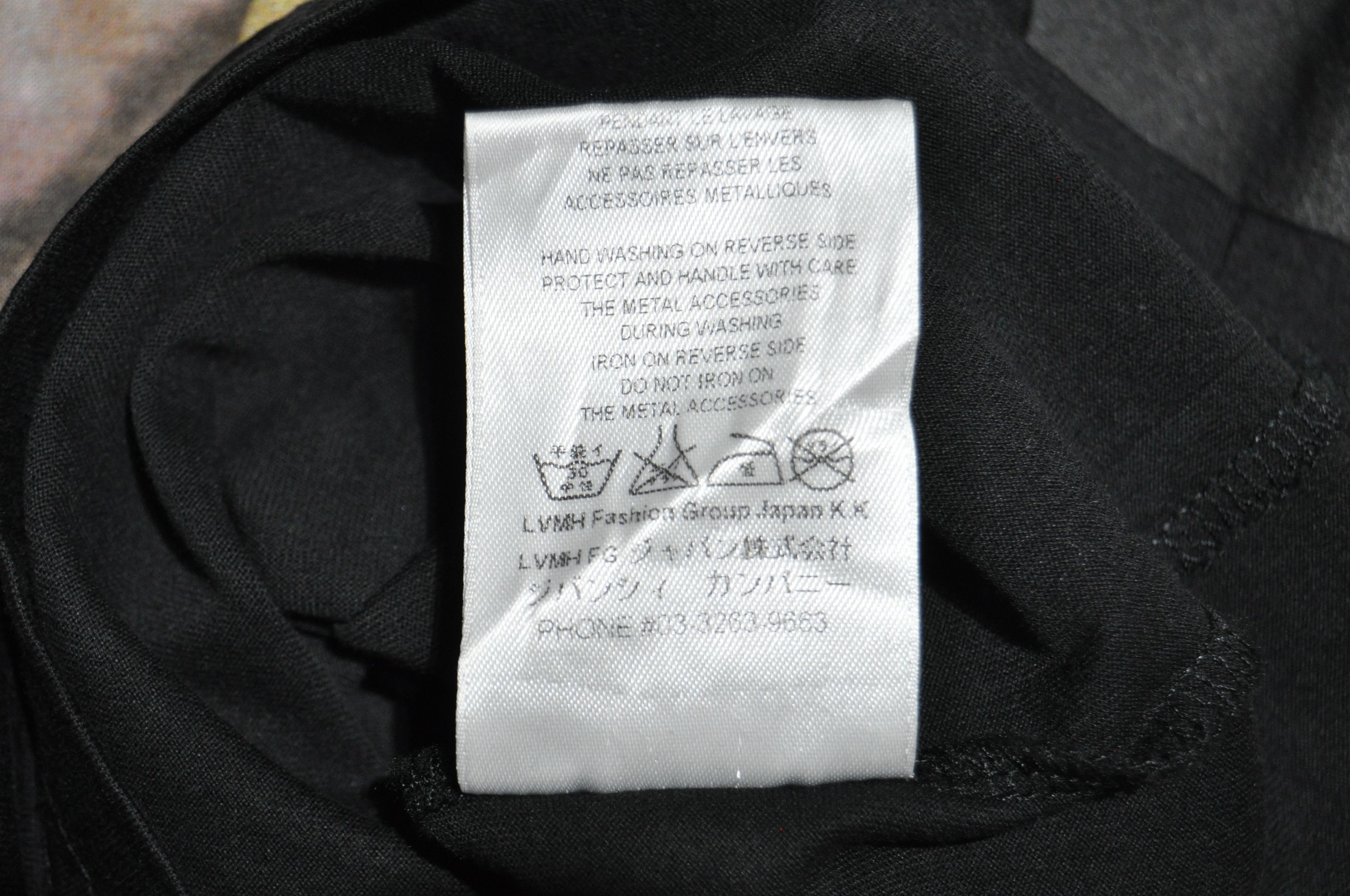 Givenchy Givenchy - RT - S/S 15 - Star Applique Rottweiler Tee Size US XS / EU 42 / 0 - 15 Thumbnail