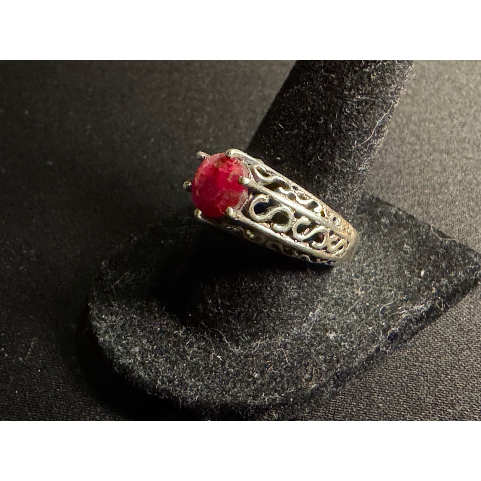 Other Vintage 925 Sterling Lab Created Ruby Ring Size 8 Size ONE SIZE - 3 Thumbnail