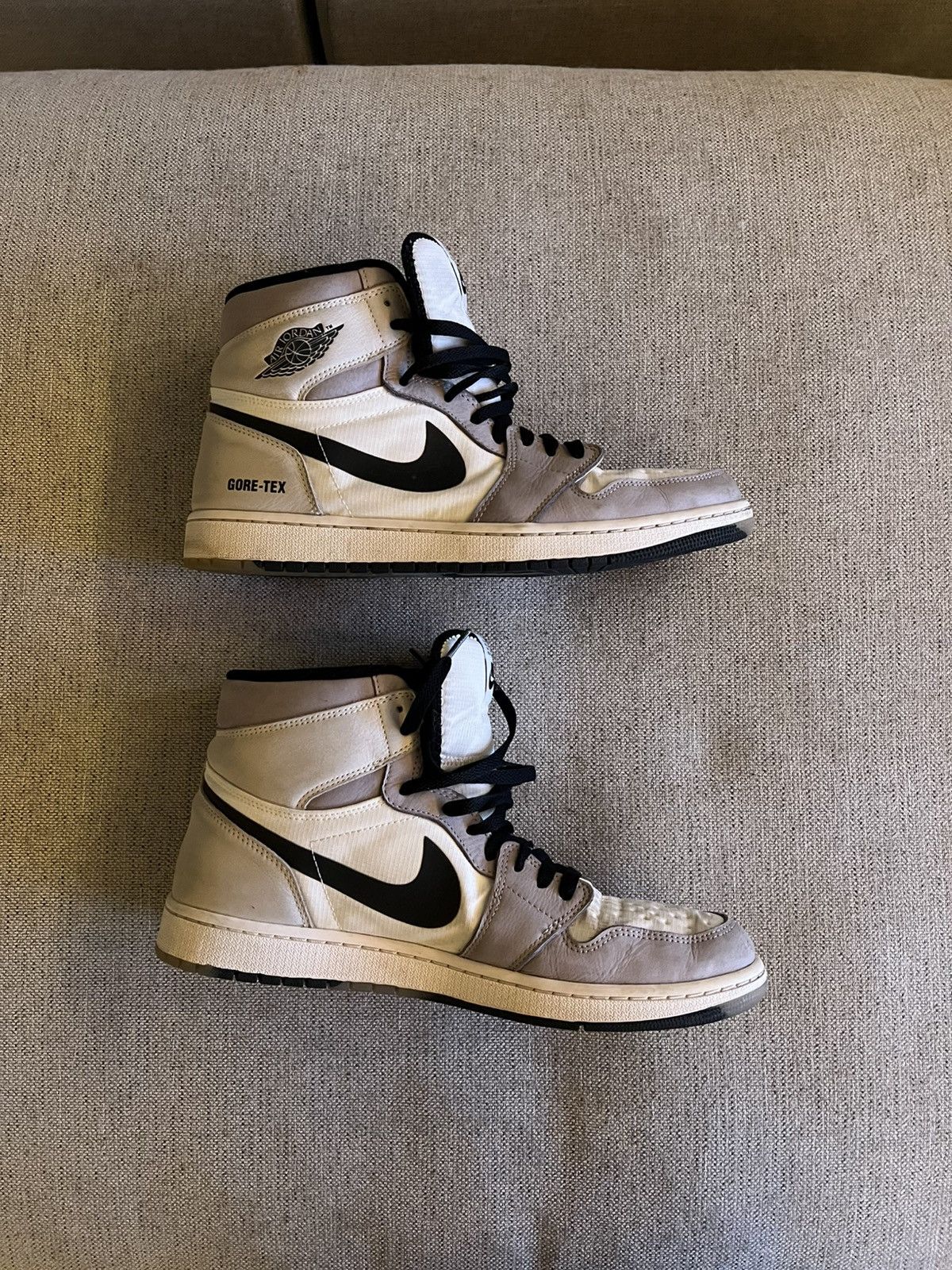 Jordan Brand Jordan 1 White/Grey Gore-Tex Size US 13 / EU 46 - 1 Thumbnail