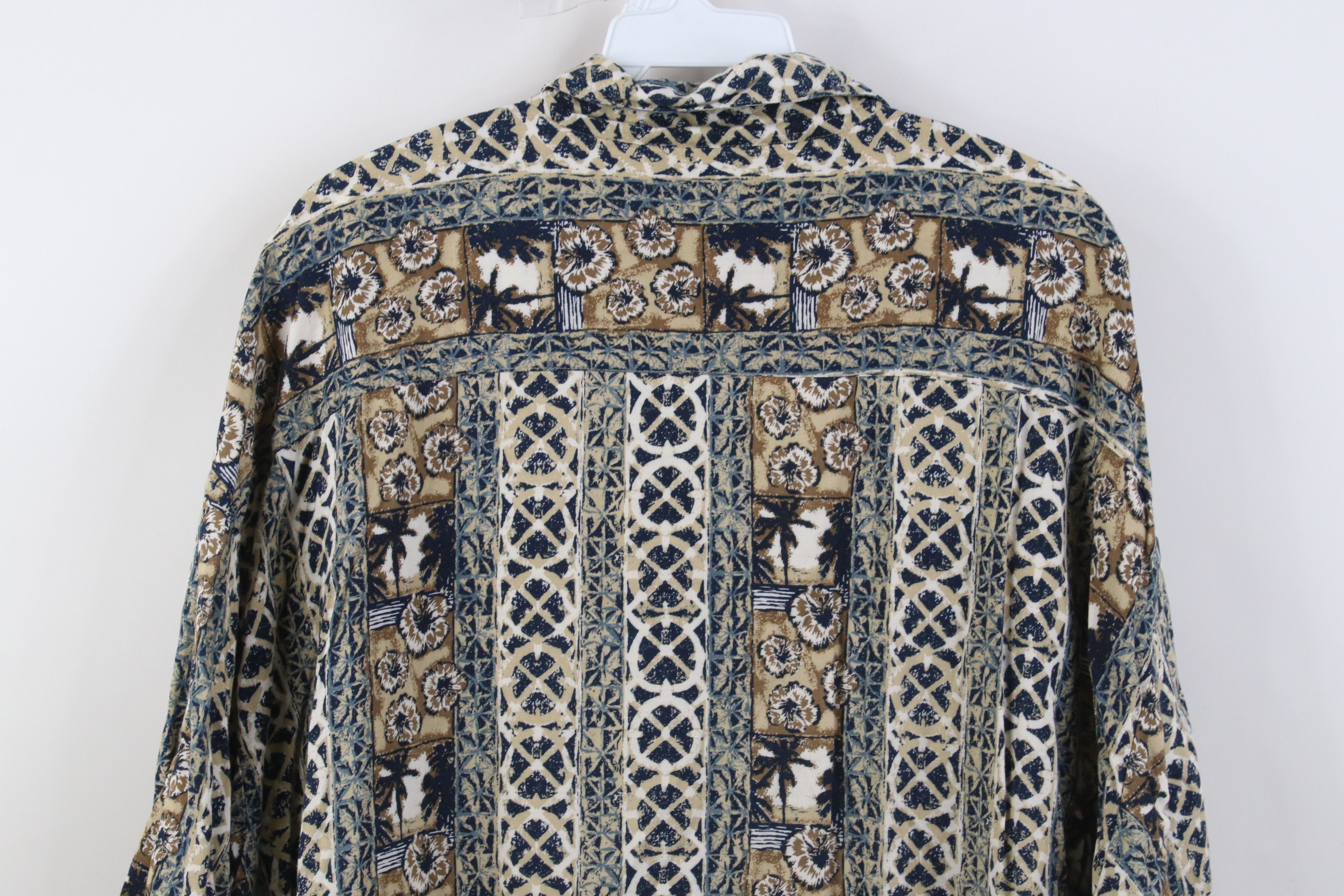 Vintage Vintage 90s Streetwear Flower Short Sleeve Button Shirt Size US XL / EU 56 / 4 - 9 Thumbnail