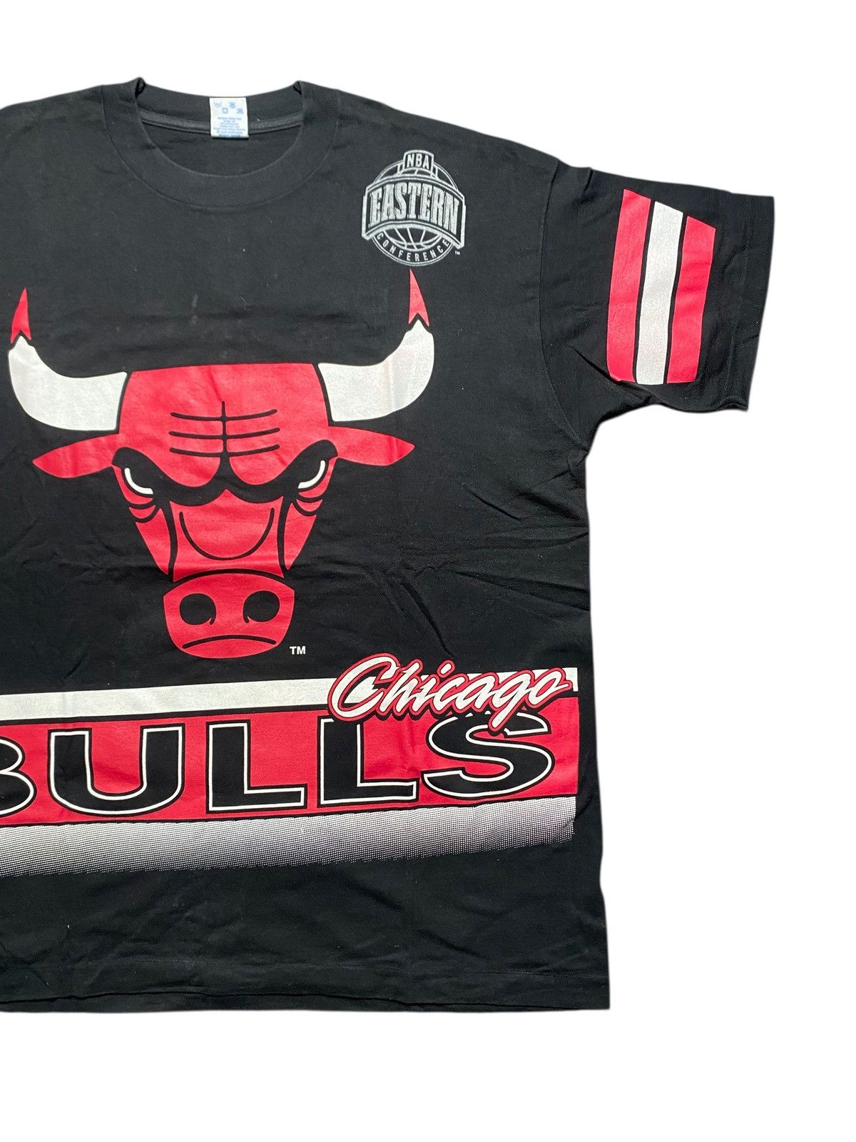 Salem Sportswear VINTAGE CHICAGO BULLS SALEM TSHIRT 90s NBA Size US XXL / EU 58 / 5 - 3 Thumbnail