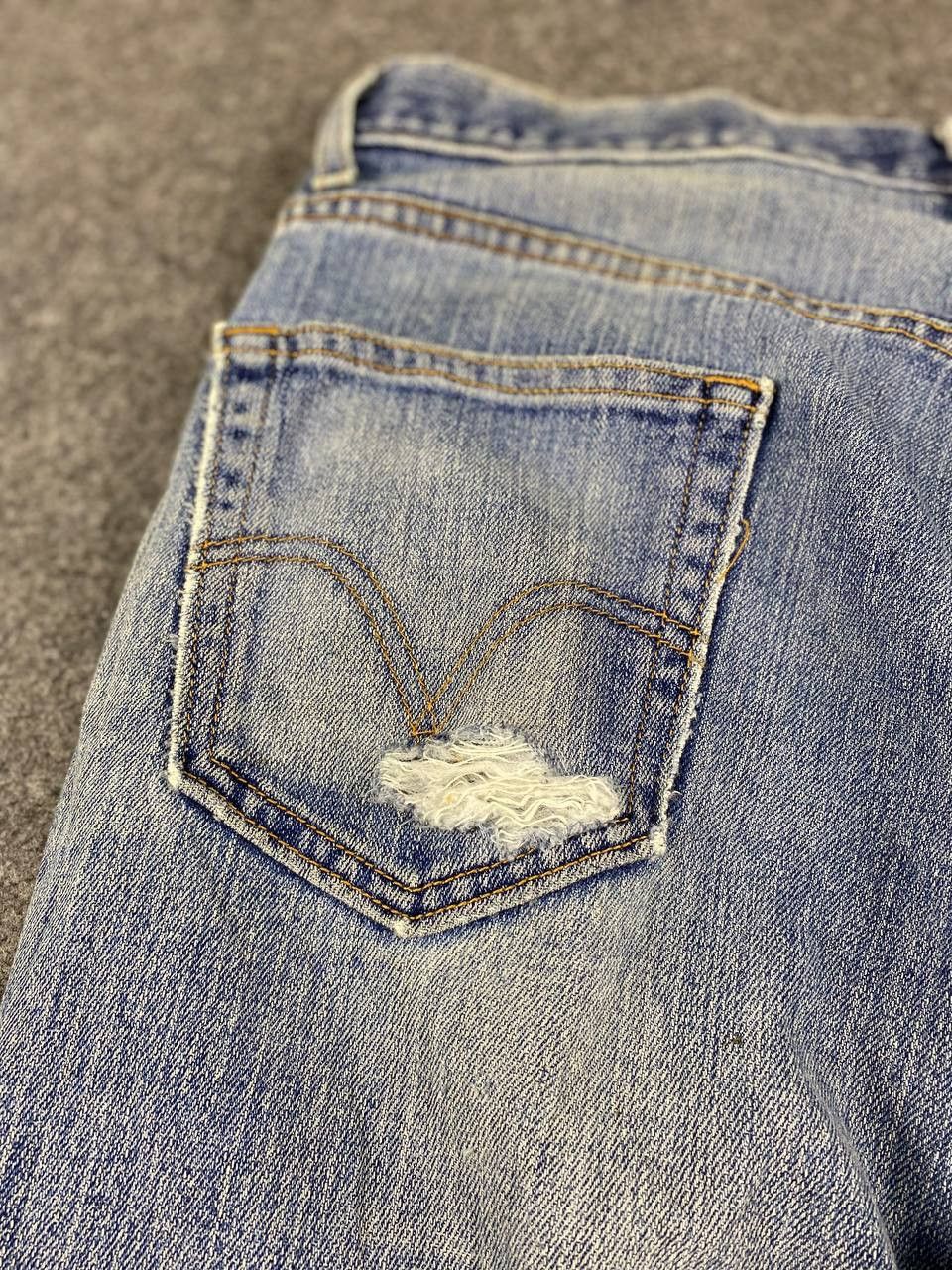 Levi's vintage levis 550 relaxed fit distressed denim Size US 38 / EU 54 - 4 Thumbnail