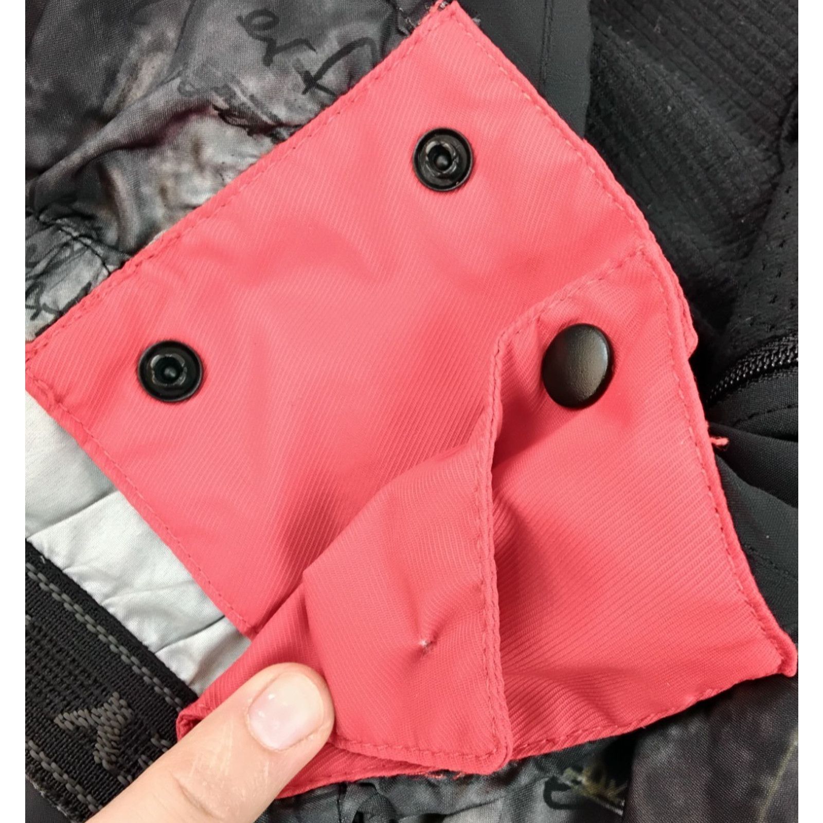 Oakley Oakley Pro Rider Series Ski Jacket Men's L Red/Black Hooded Size US L / EU 52-54 / 3 - 12 Thumbnail