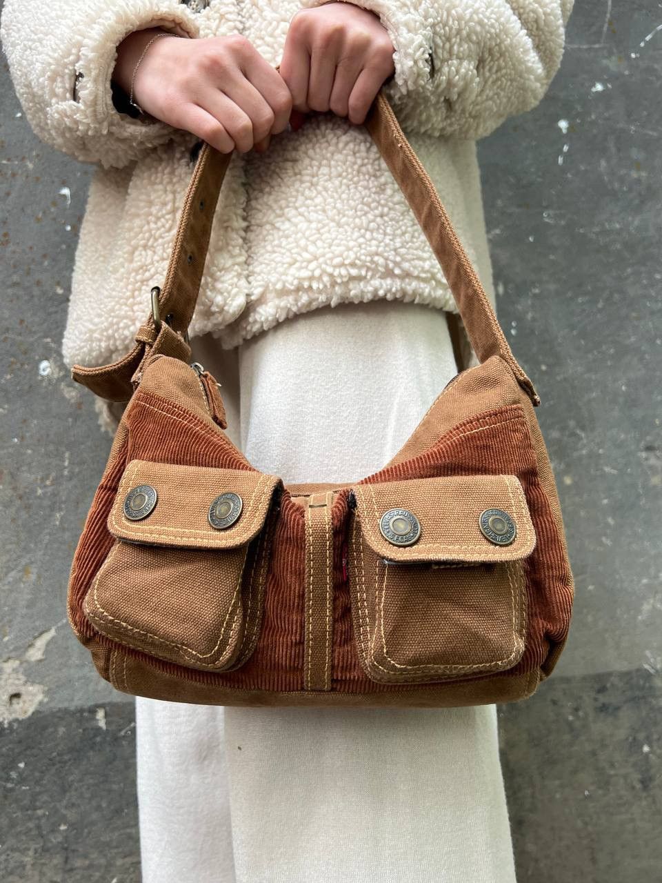 Levi's × Vintage Levi’s Y2K Vintage Purse Brown Mini Bag Corduroy Size ONE SIZE - 3 Thumbnail