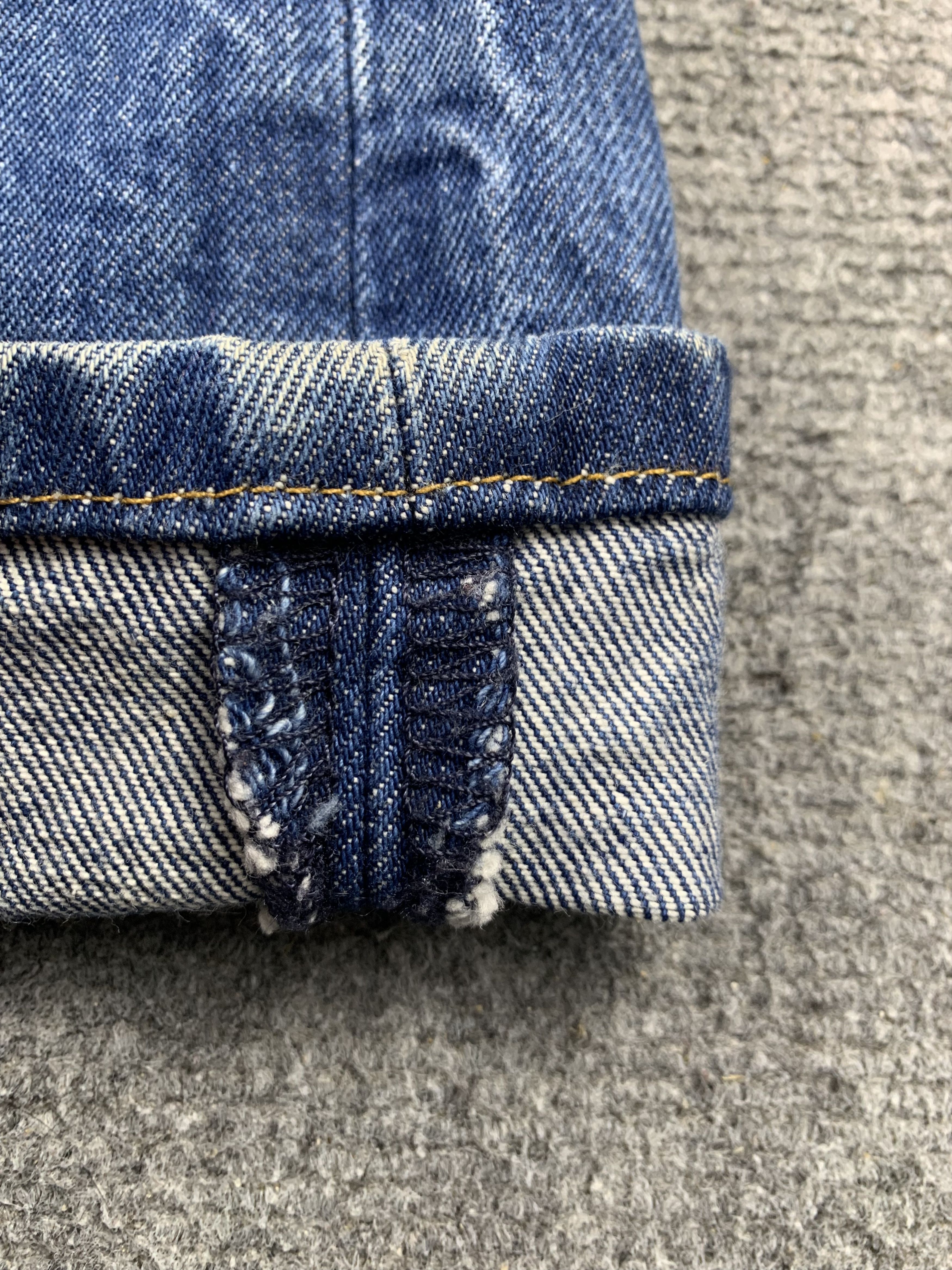 Levi's Vintage Levis 501 Faded Blue Jeans DP1974 Size US 39 - 9 Thumbnail