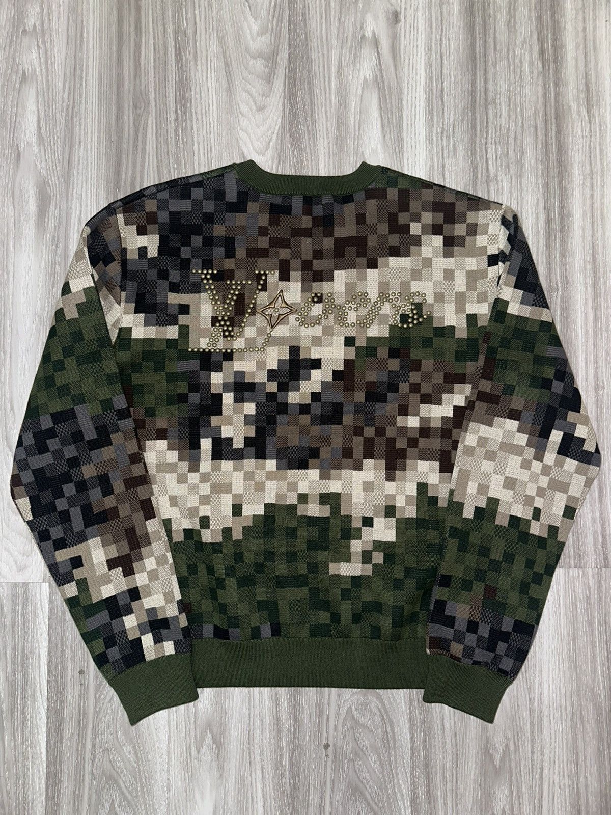 Louis Vuitton SS24 Louis Vuitton by Pharell Pixelated Sweatshirt Size US M / EU 48-50 / 2 - 2 Thumbnail
