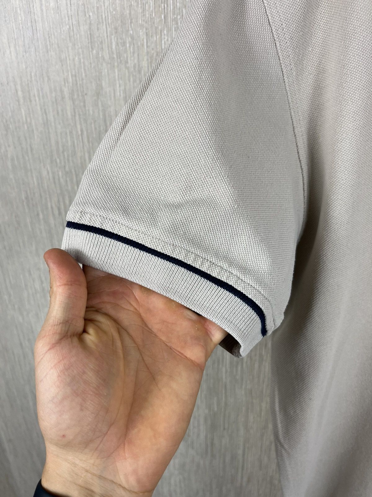 Burberry Vintage 90s Burberrys classic chest logo knight t-shirt Size US L / EU 52-54 / 3 - 11 Thumbnail