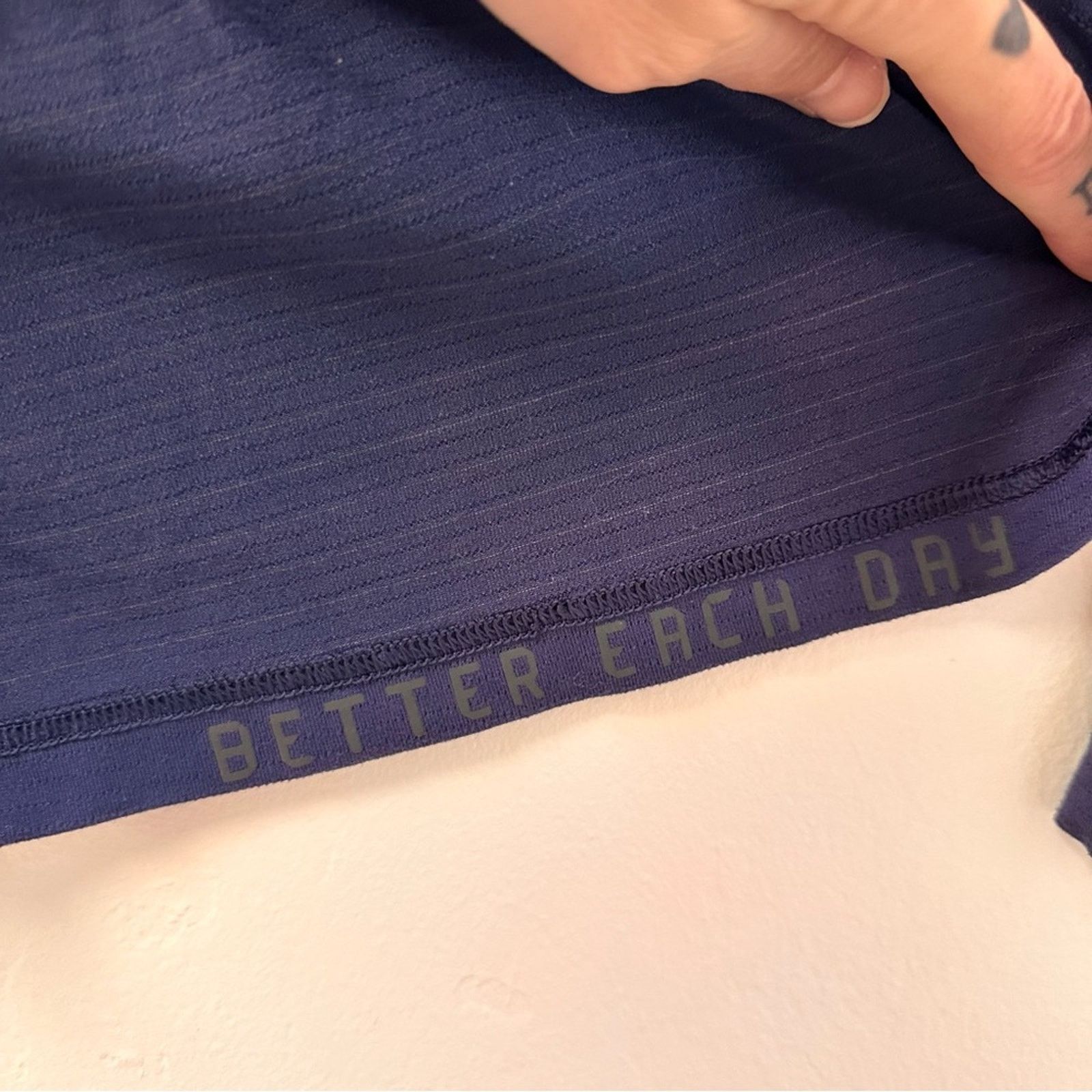 Lululemon Lululemon Men’s Athletic Long Sleeve Top - Size Med - Navy Size US M / EU 48-50 / 2 - 4 Thumbnail