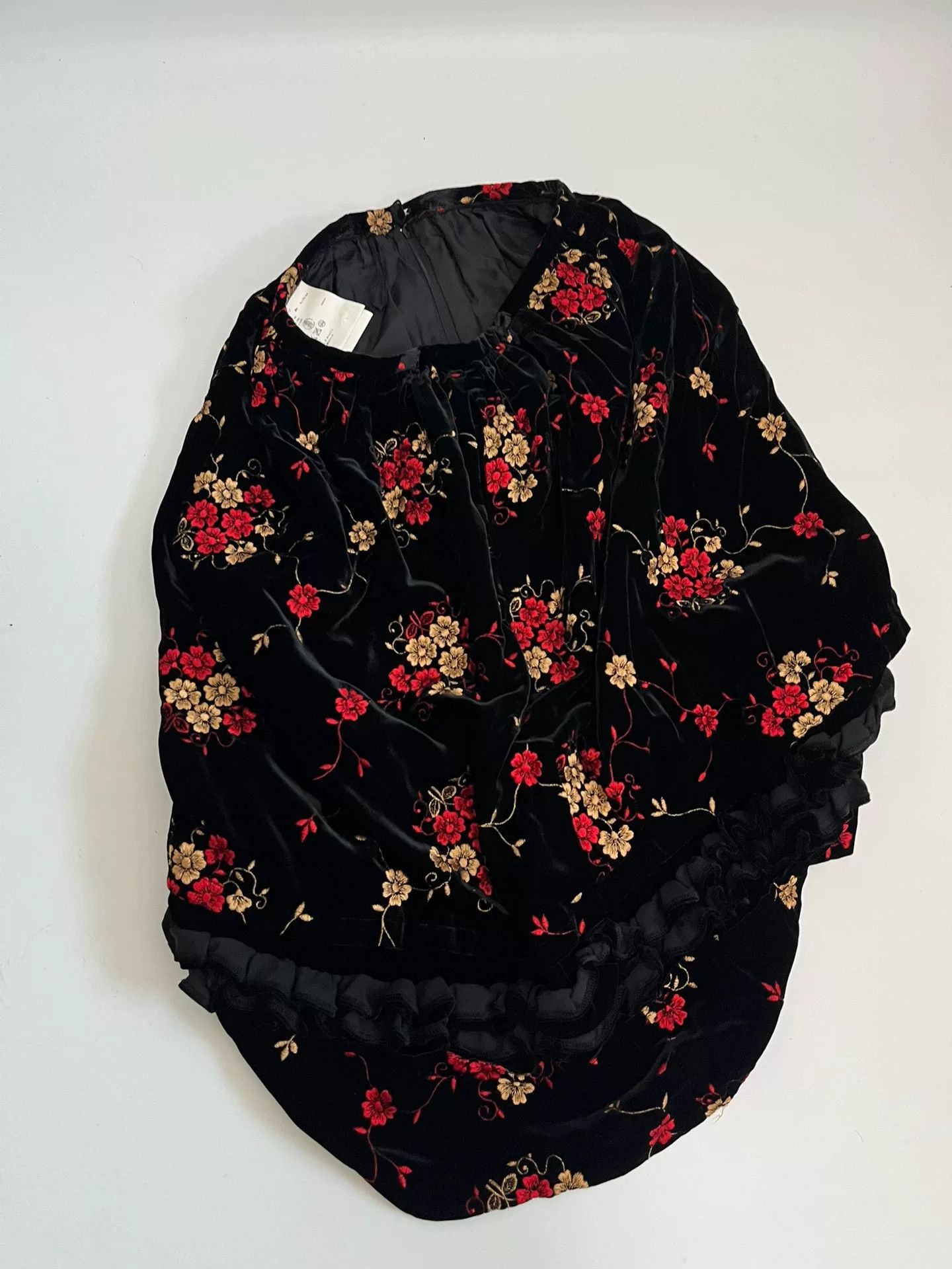Rei Kawakubo Comme des Garçons Velvet Flower Embroidery Skirt Size 38" / US 16 / IT 52 - 1 Thumbnail