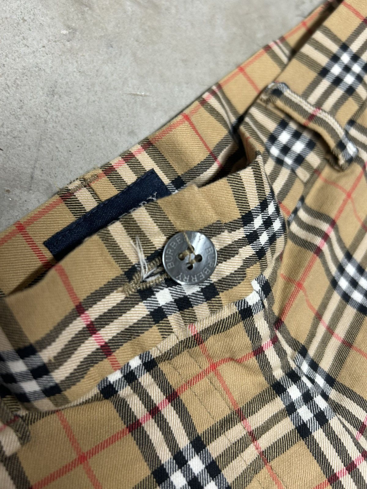 Burberry short pants