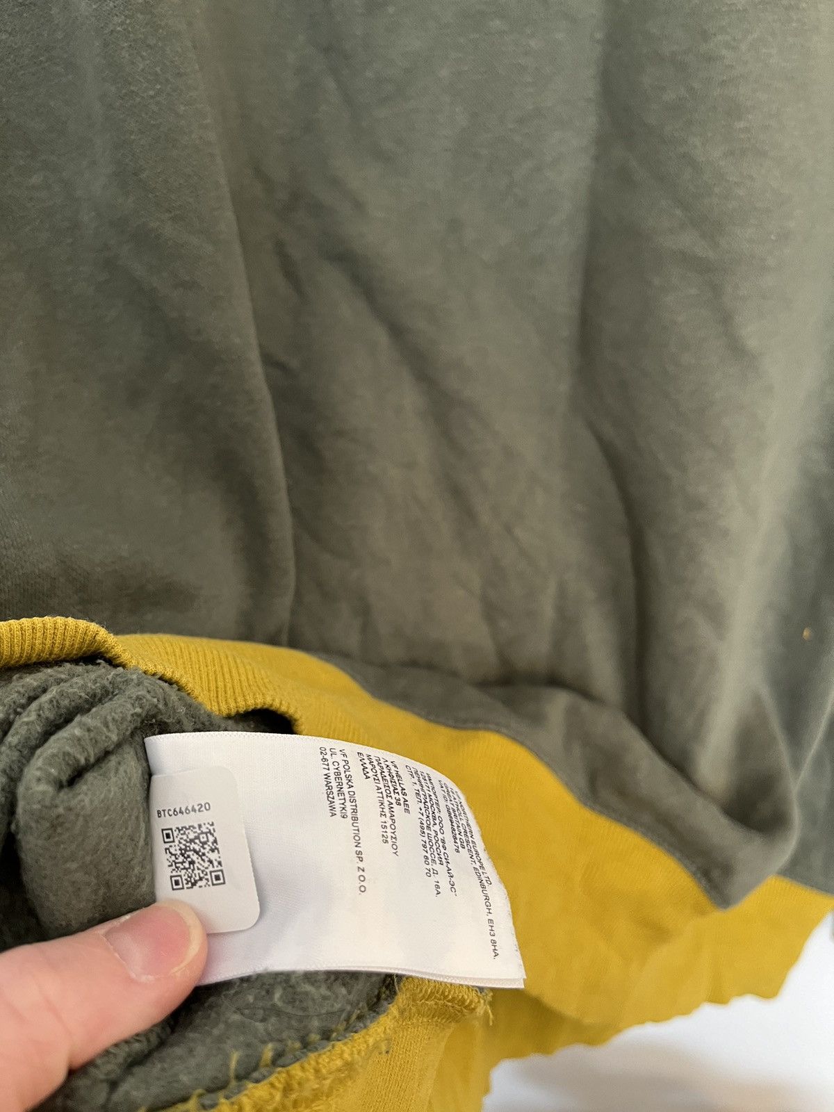The North Face The North Face M. Colorblock crewneck yellow green Size US L / EU 52-54 / 3 - 5 Thumbnail