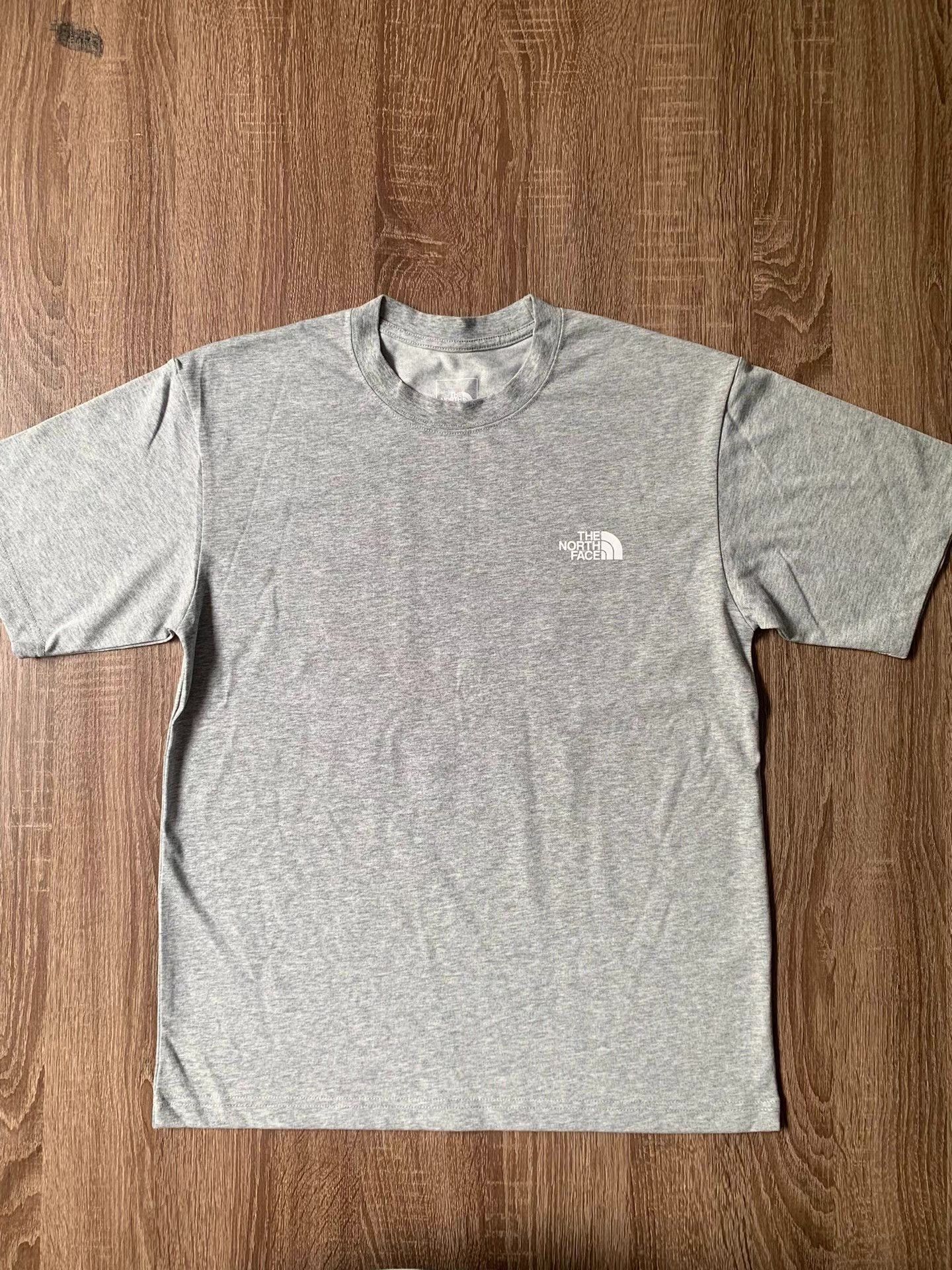 The North Face The North Face Window Short Sleeve T-Shirt Ｑ22 Size US M / EU 48-50 / 2 - 1 Thumbnail