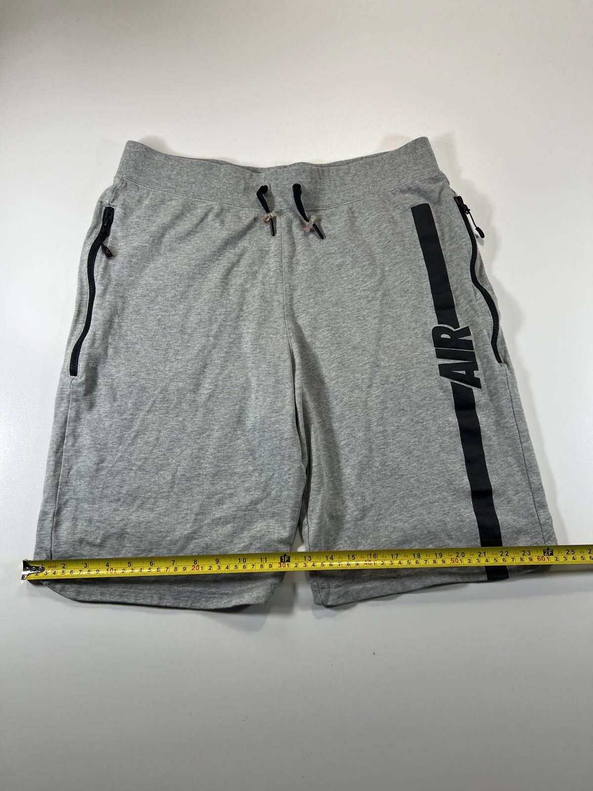 Unknown London Nike Grey Athletic Shorts and 'AIR' Print L Size US 34 / EU 50 - 7 Thumbnail