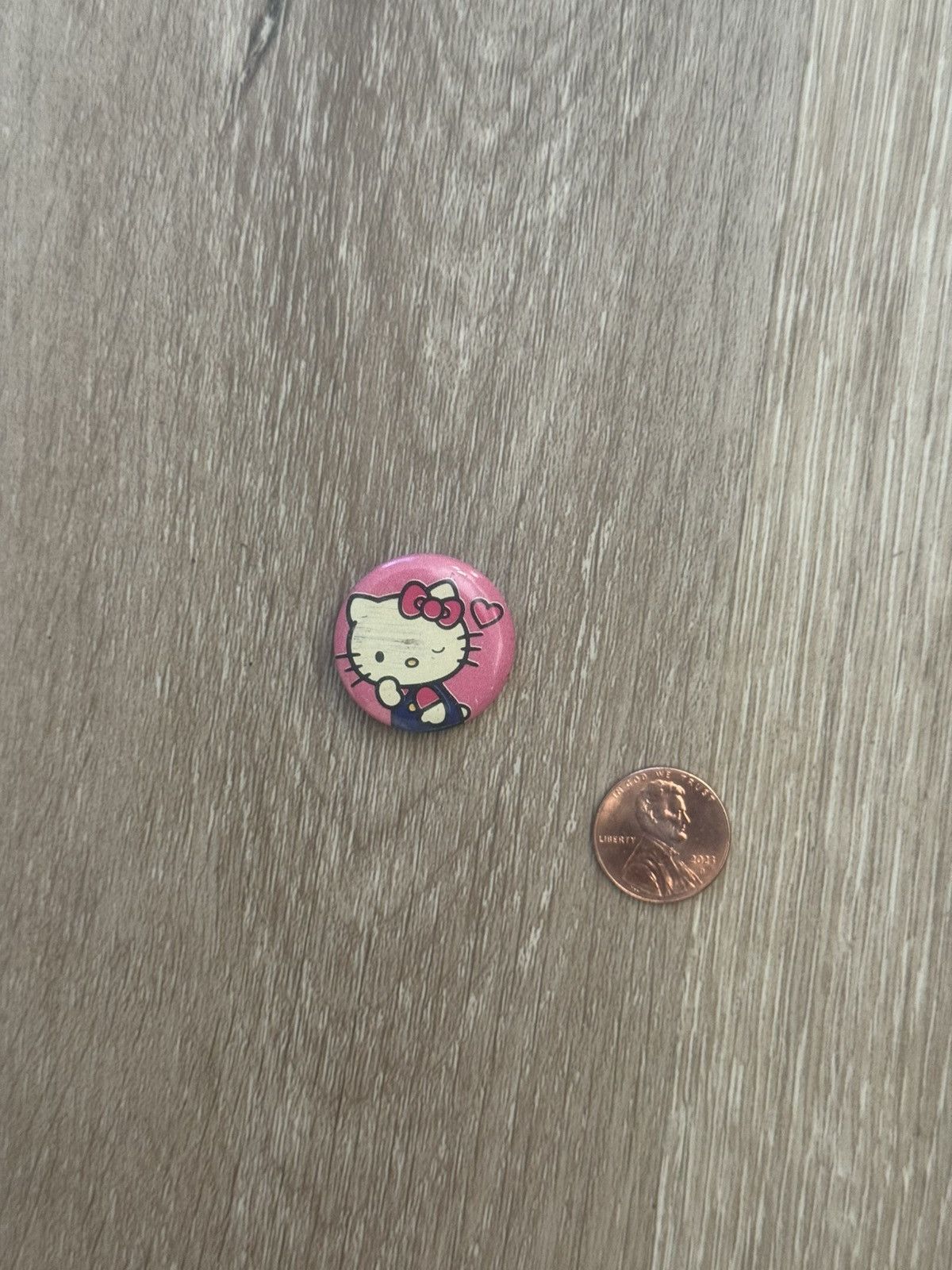 Japanese Brand HELLO KITTY 2002 Vintage Pin Button Size ONE SIZE - 3 Thumbnail