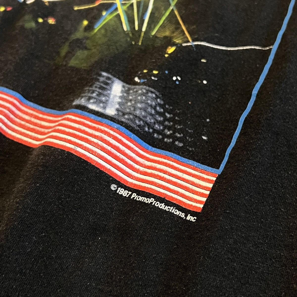 Vintage 1987 pink floyd tour tee Size US S / EU 44-46 / 1 - 2 Thumbnail