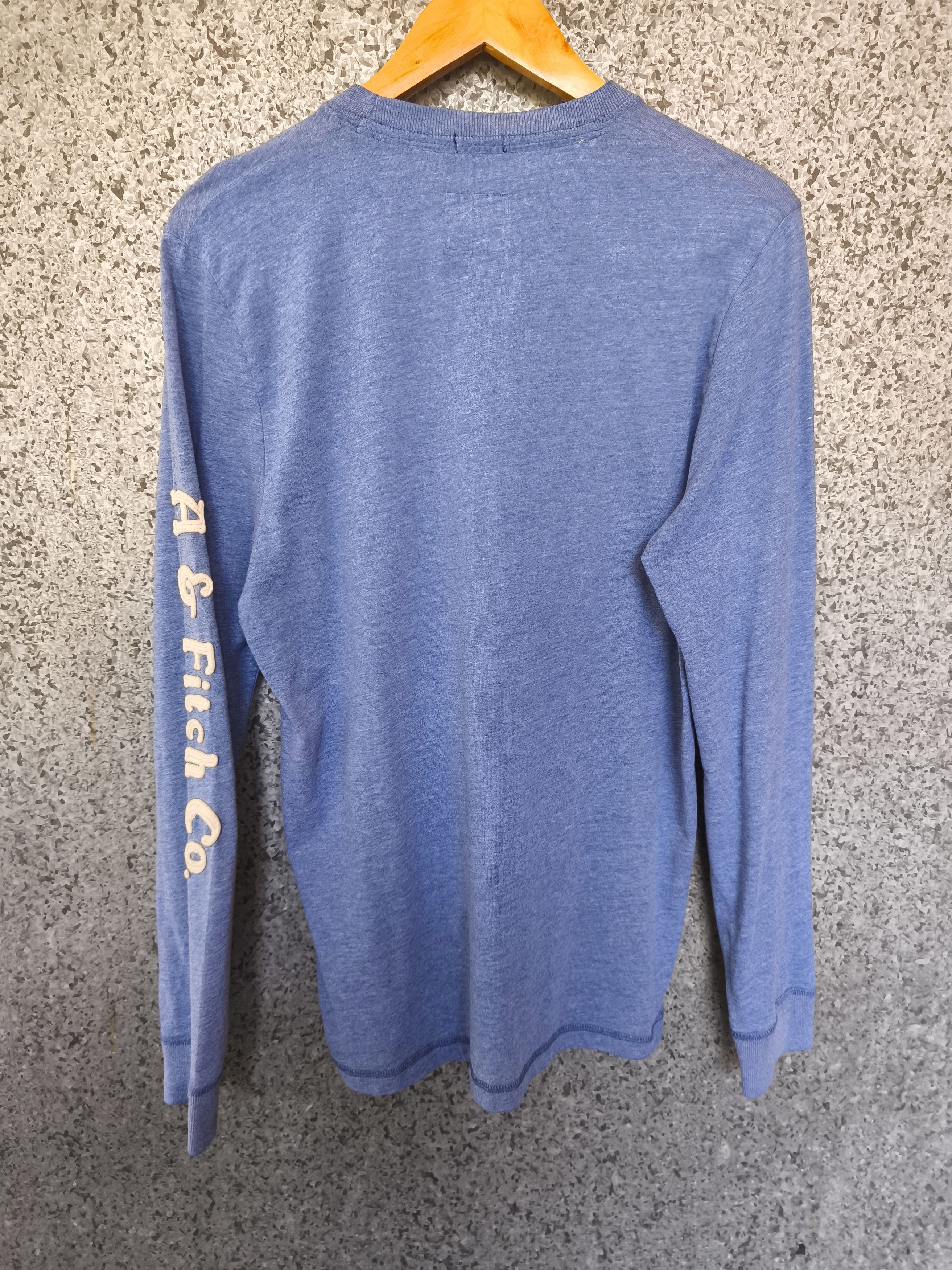 Abercrombie & Fitch A&F long sleeve Size US M / EU 48-50 / 2 - 5 Thumbnail