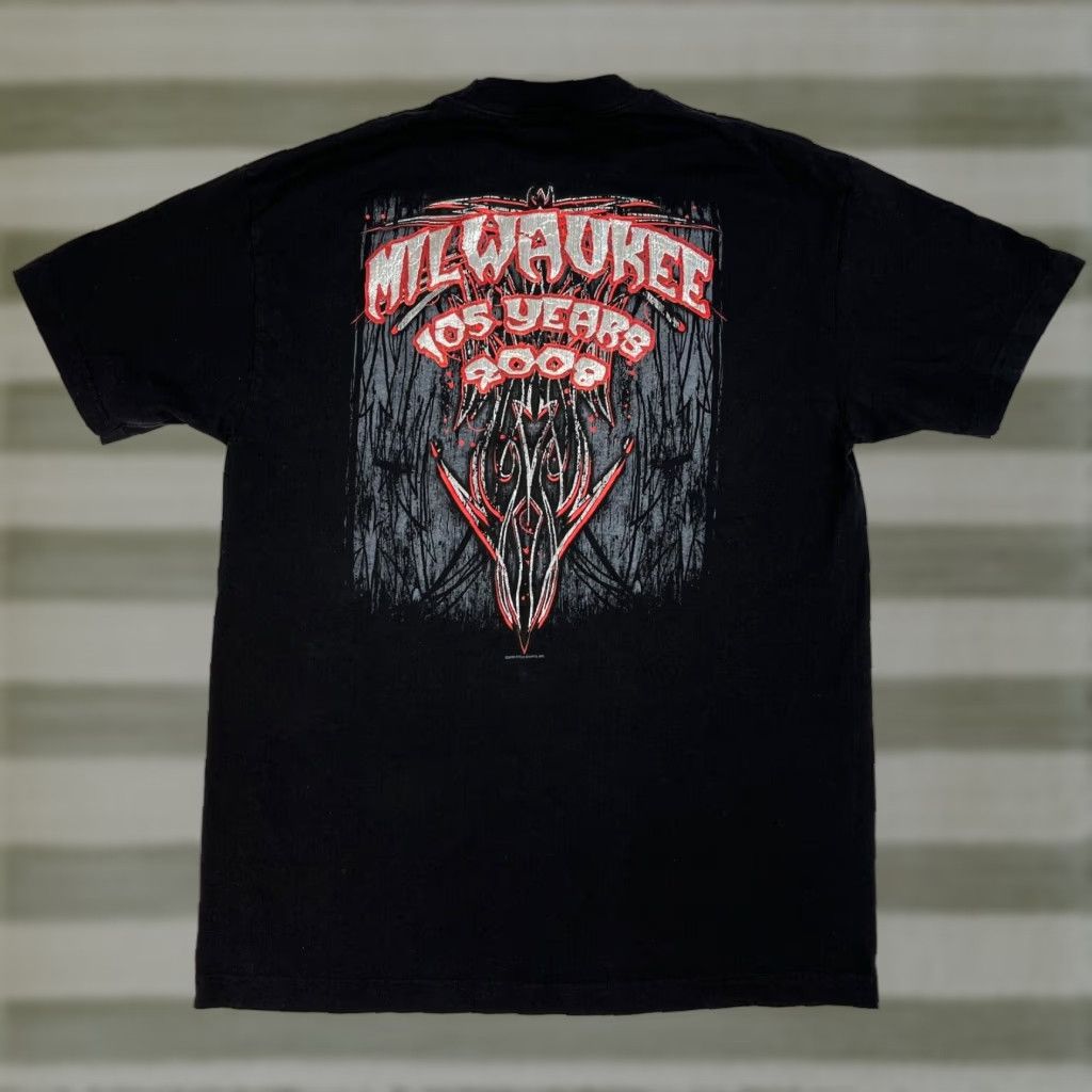 Vintage VINTAGE Men's Milwaukee 105 Years Anniversary T-Shirt Sz L Shirt Men's Black 2008 105 Years Anniversary Alstyle Apparel & Activewear Graphic Print Size US L / EU 52-54 / 3 - 1 Thumbnail