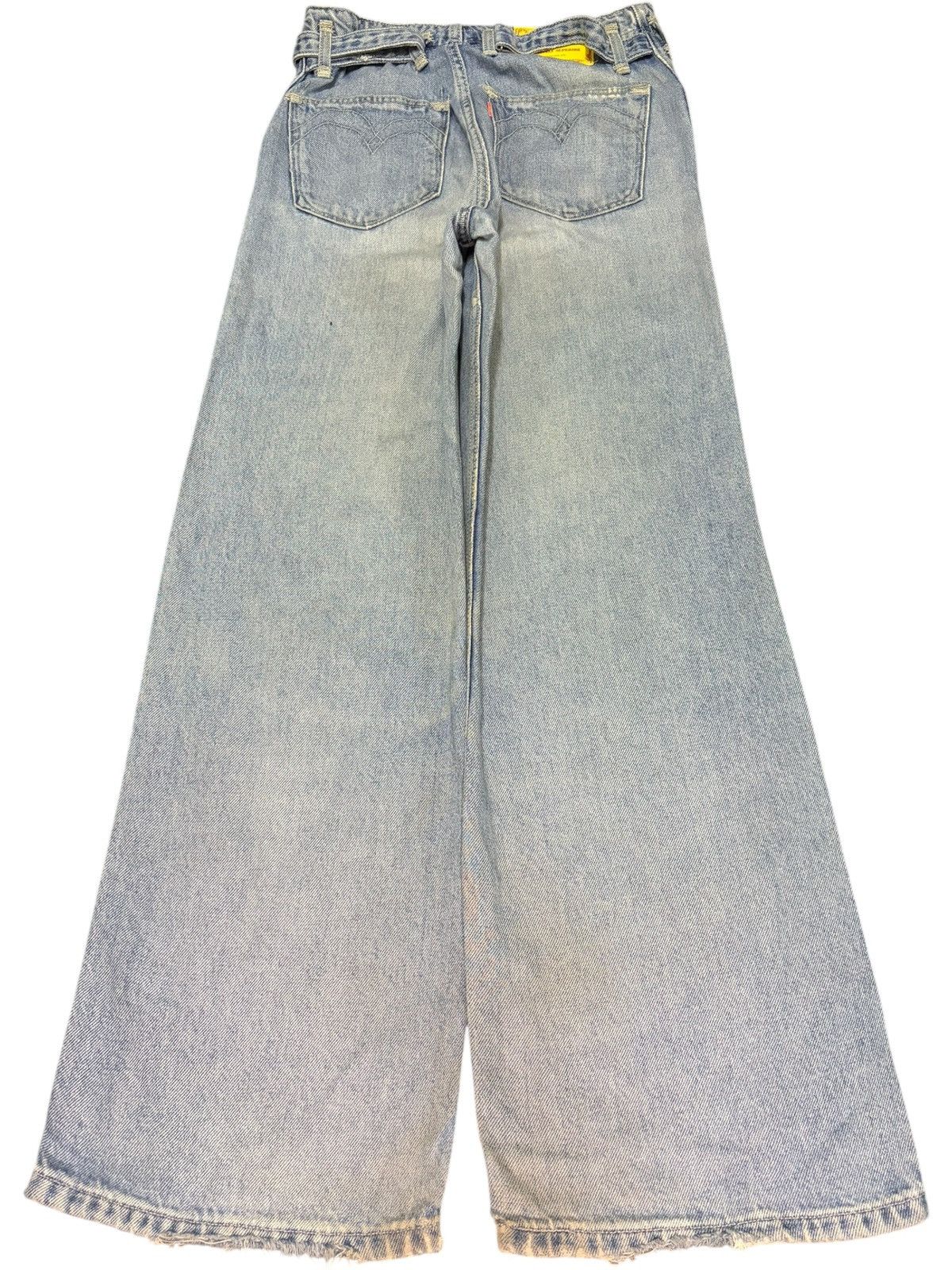Levi's Vintage Levis Buckle Back Distressed Baggy Jeans Size 27" / US 4 / IT 40 - 2 Thumbnail