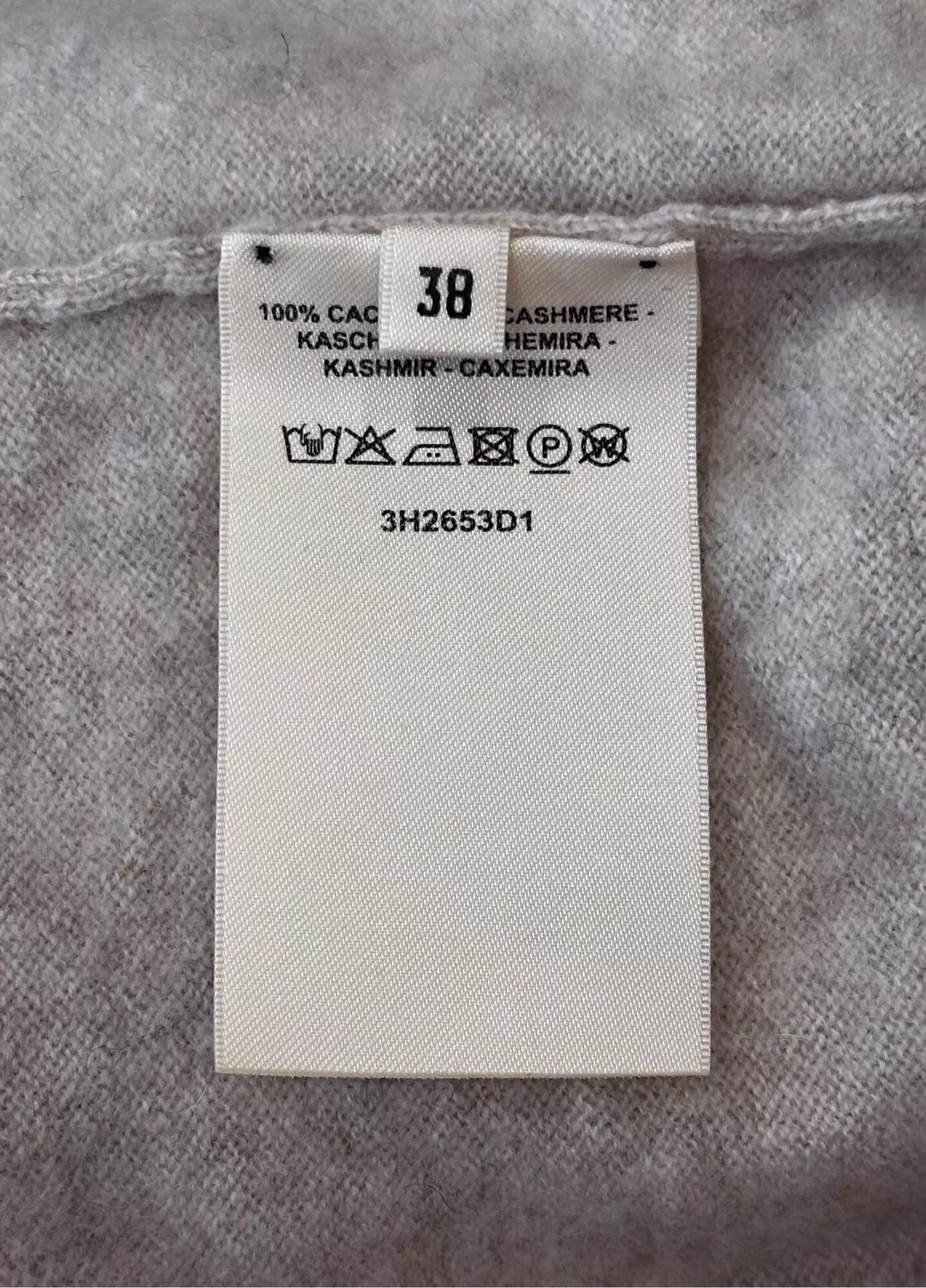 Hermes Hermes Women's Gray Embossed Logo Cashmere Sweater 38 New Size S / US 4 / IT 40 - 6 Thumbnail