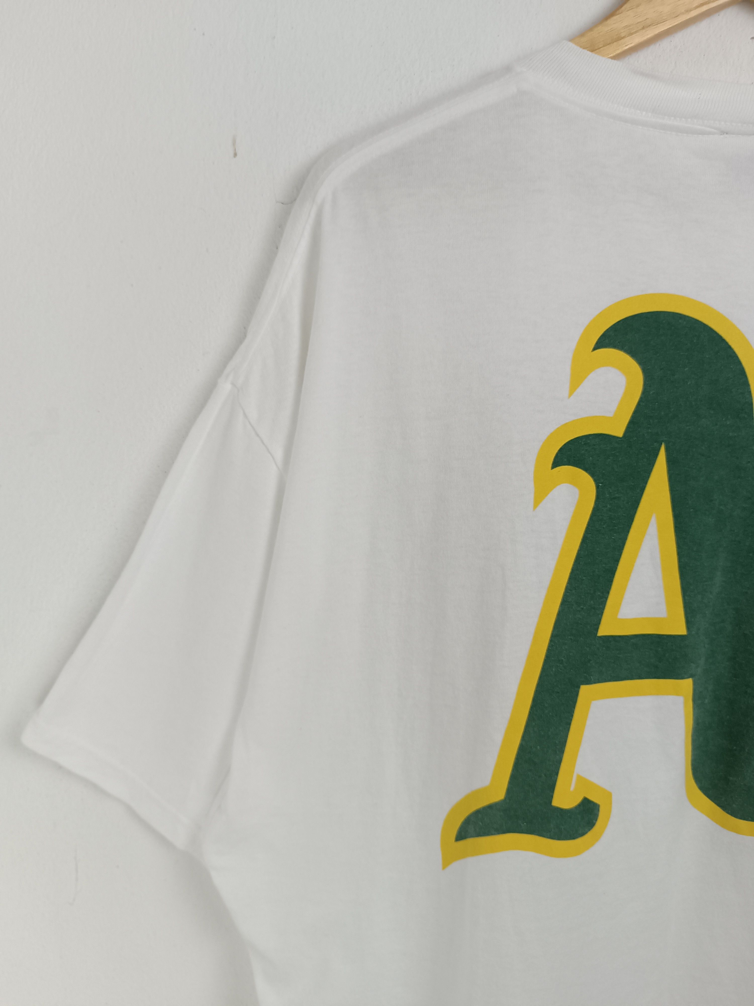MLB VINTAGE 90'S OAKLAND ATHLETICS X BANK OF USA MLB VERY RARE Size US XL / EU 56 / 4 - 12 Thumbnail