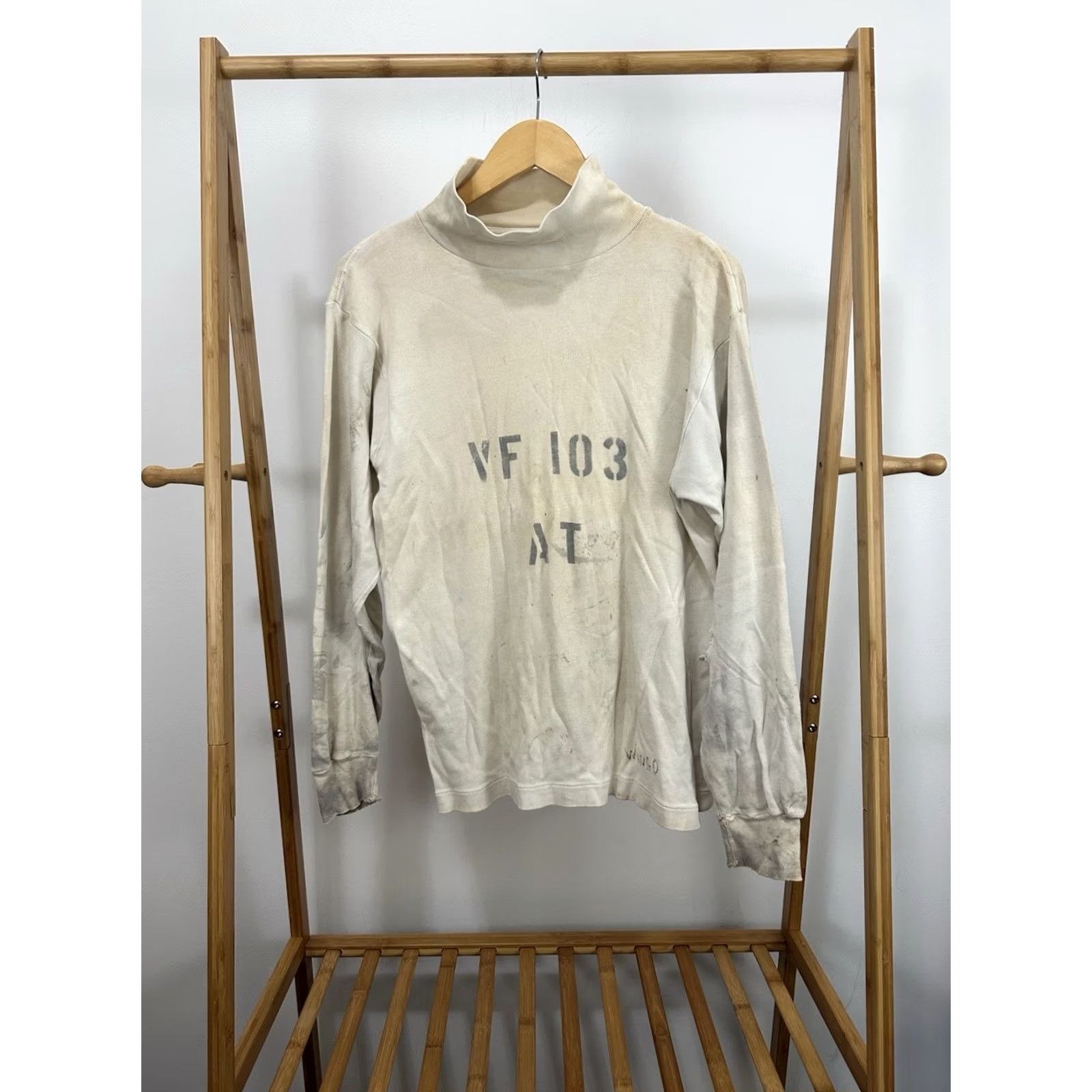 Vintage VINTAGE 60s 70s US Navy Military VF 103 Squadron Crew Shirt L Cream Mens Size US L / EU 52-54 / 3 - 2 Thumbnail