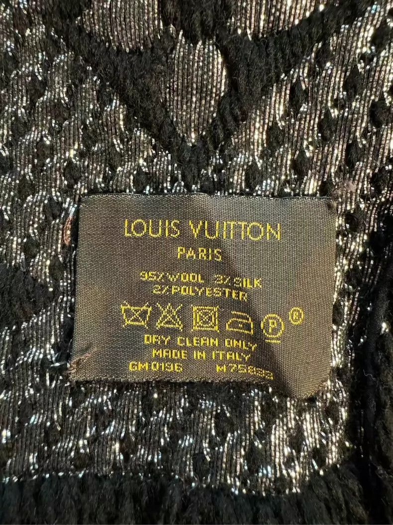Louis Vuitton LV Black Silver Thread Wool Scarf -2505 Size ONE SIZE - 4 Thumbnail