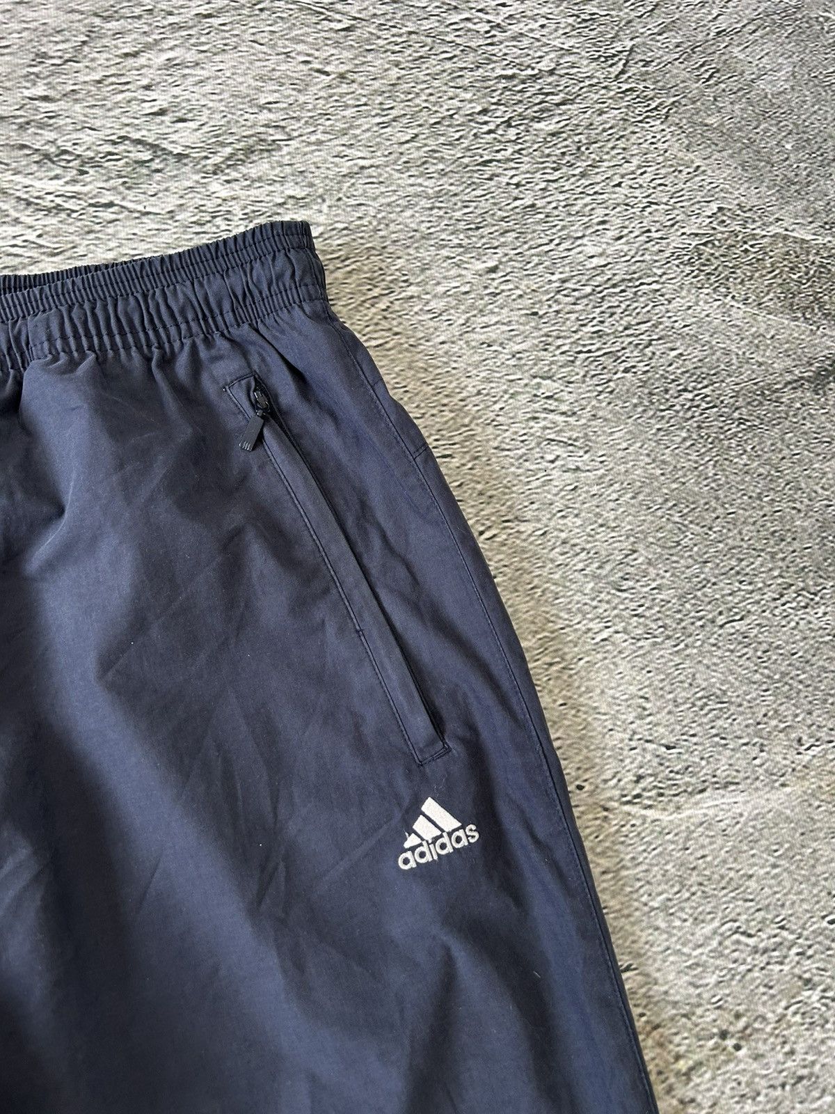 Adidas Adidas vintage navy nylon track pants baggy small logo 2000s Size US 32 / EU 48 - 2 Thumbnail