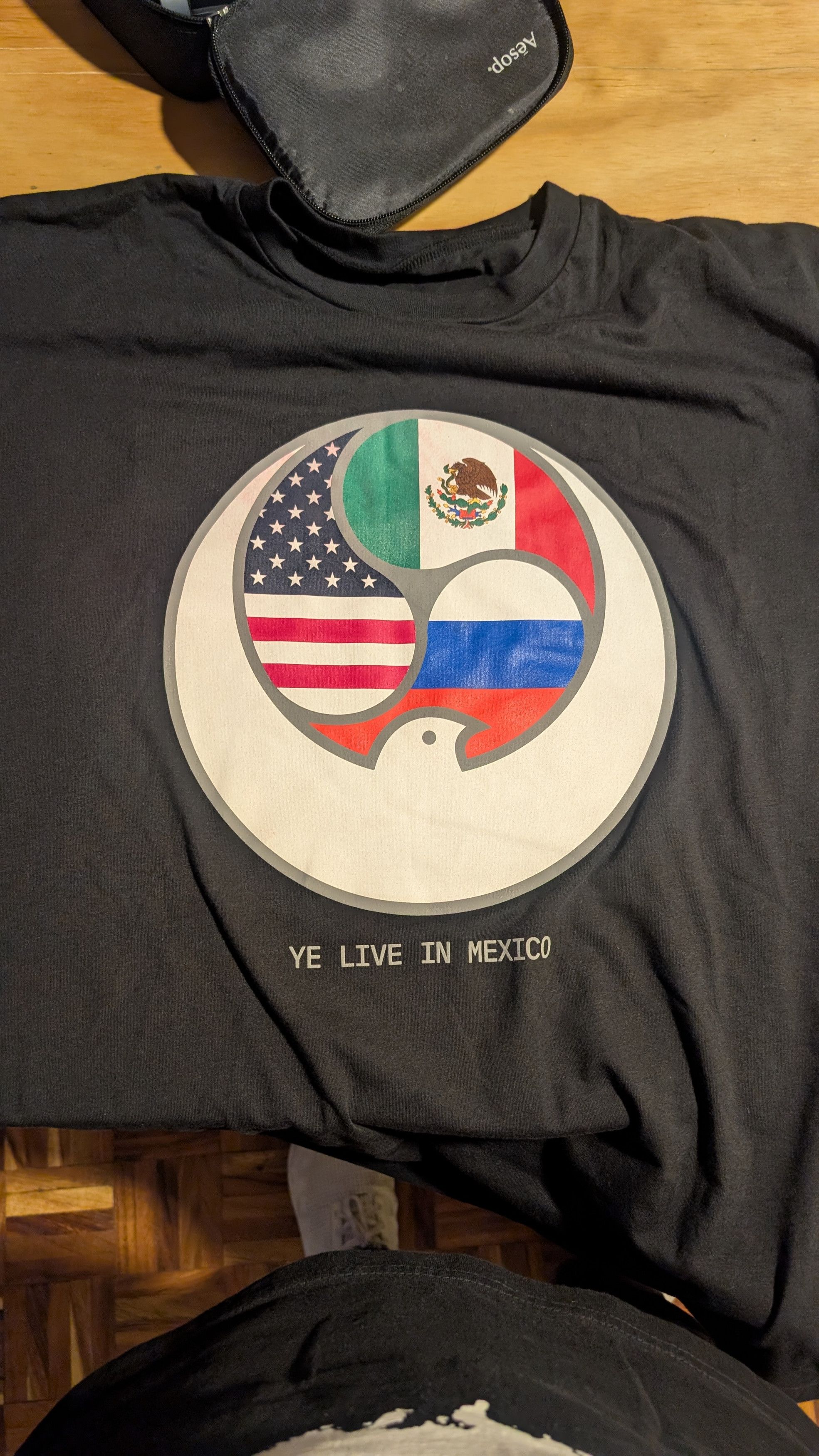 Other Ye Mexico city Tee Size US L / EU 52-54 / 3 - 1 Thumbnail