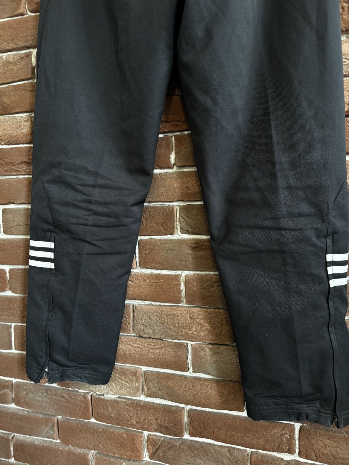 Adidas Vintage 2002 Adidas Real Madrid Sweat Pants s Football Socce Size US 32 / EU 48 - 6 Thumbnail