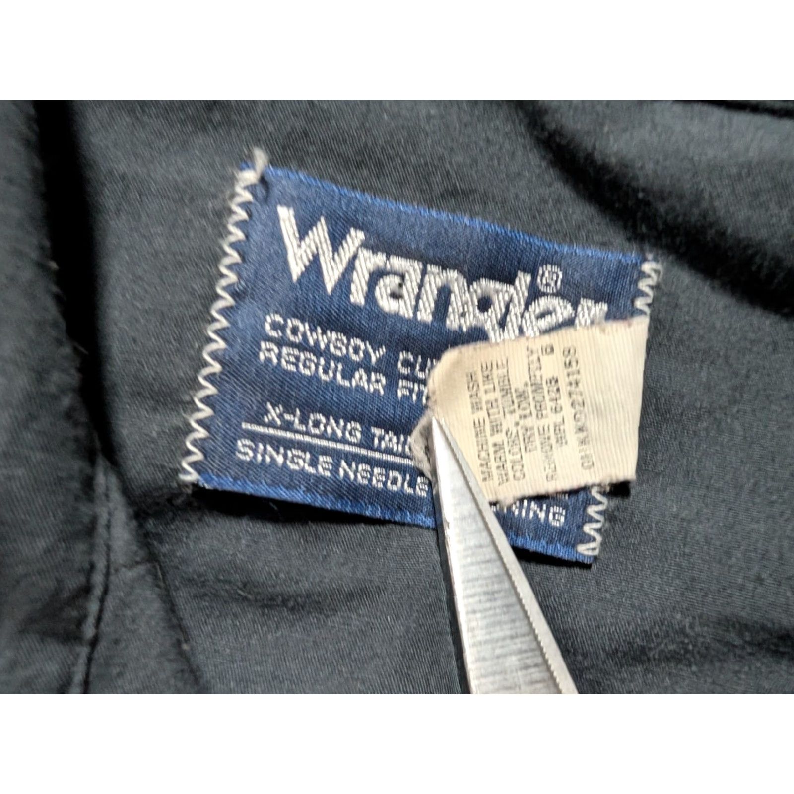 Wrangler VINTAGE Wrangler Shirt Men 15.5 Long Sleeve Black Cotton Poly/Blend Button-Up USA Wrangler Wrancher Size US L / EU 52-54 / 3 - 4 Thumbnail