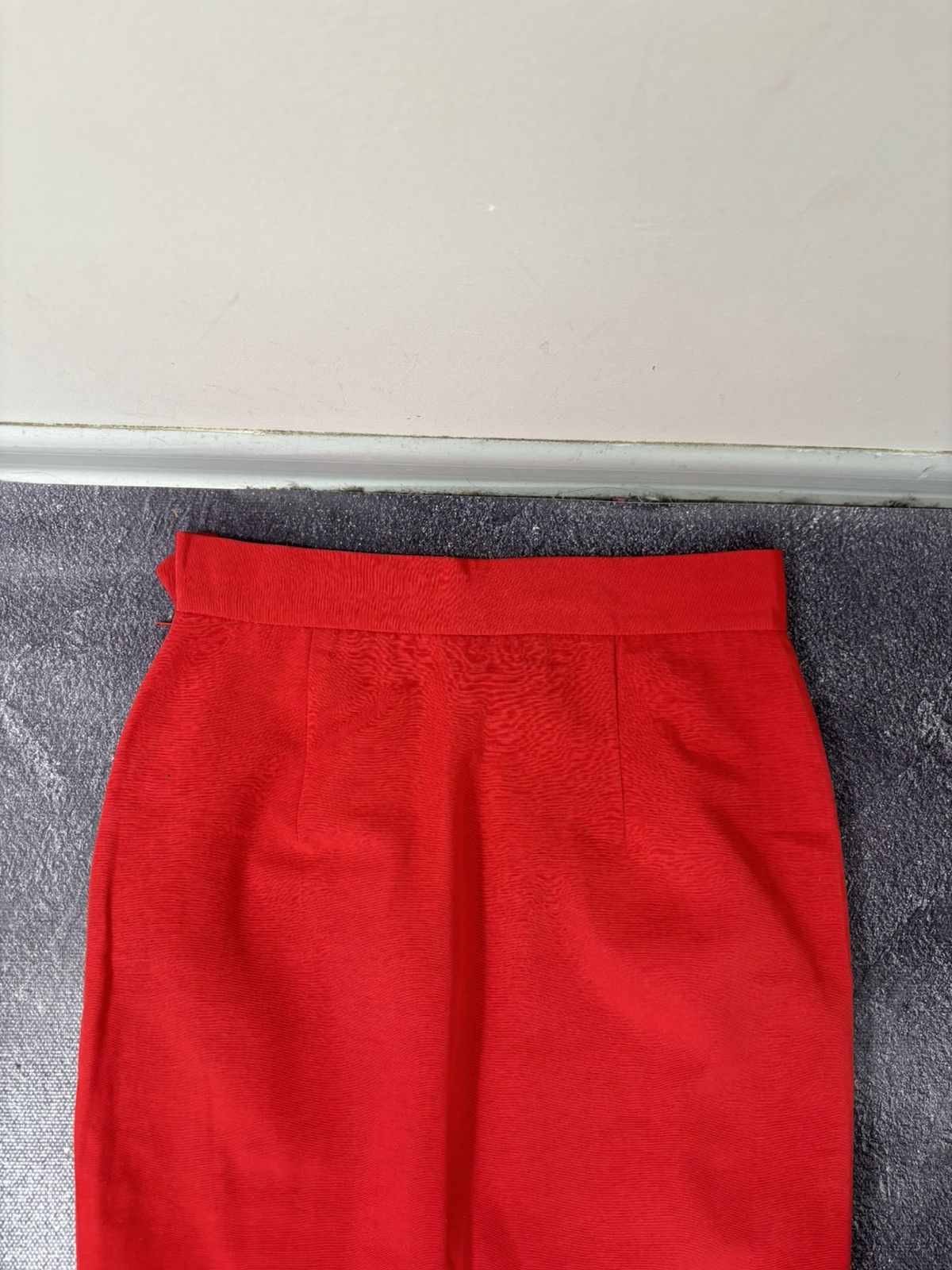 Moschino Moschino Cheap And Chic Red Luxury Straight Pencil Skirt Size 34" / US 12 / IT 48 - 13 Thumbnail