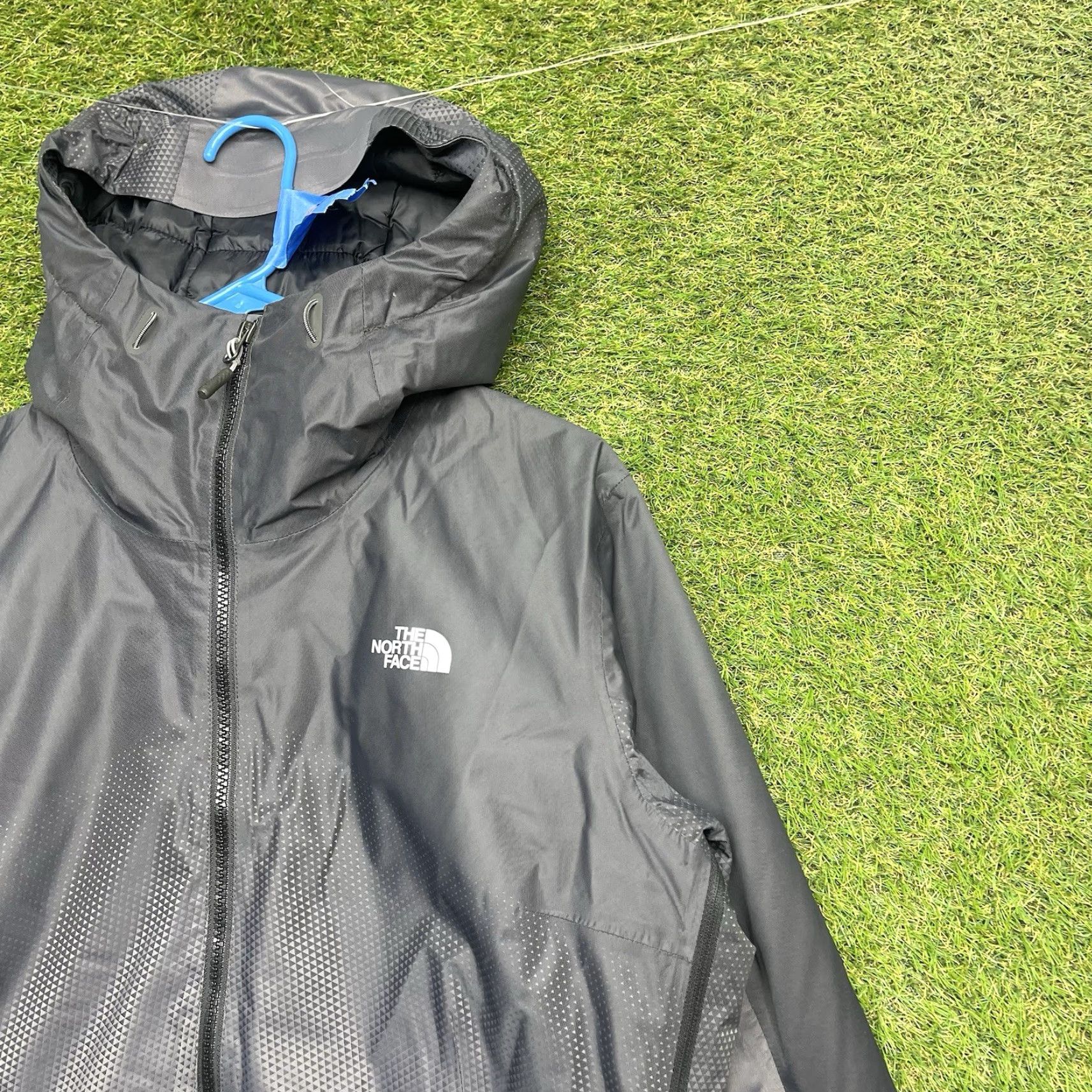 The North Face The North Face Fuseform Jacket Womens Large Dot Matrix Hyvent 2.5L Full Zip Hike Size L / US 10 / IT 46 - 3 Thumbnail